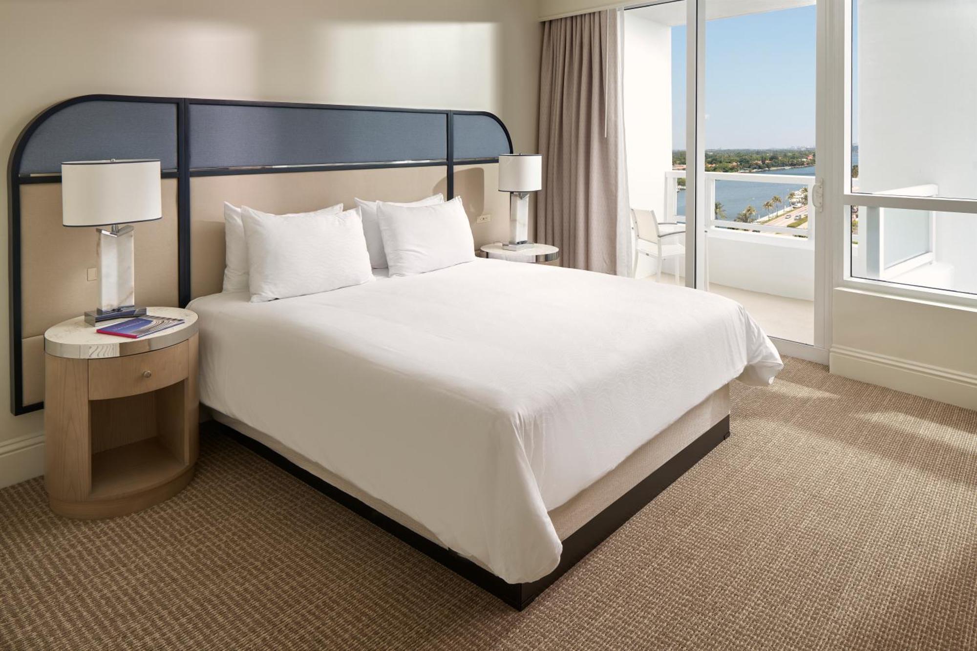 Resort Fontainebleau 5*