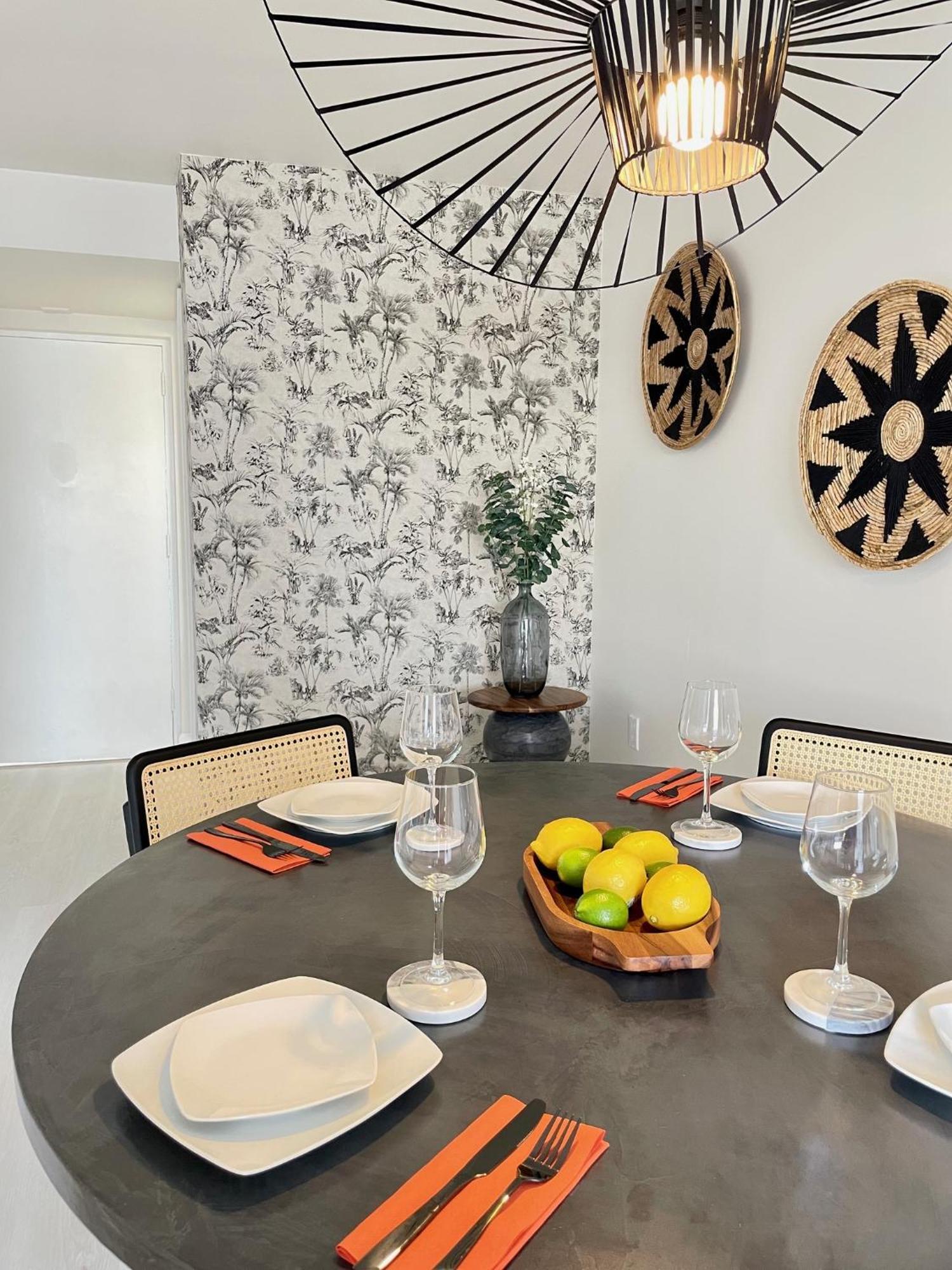 Zen Vibe On The /700 Sqft
