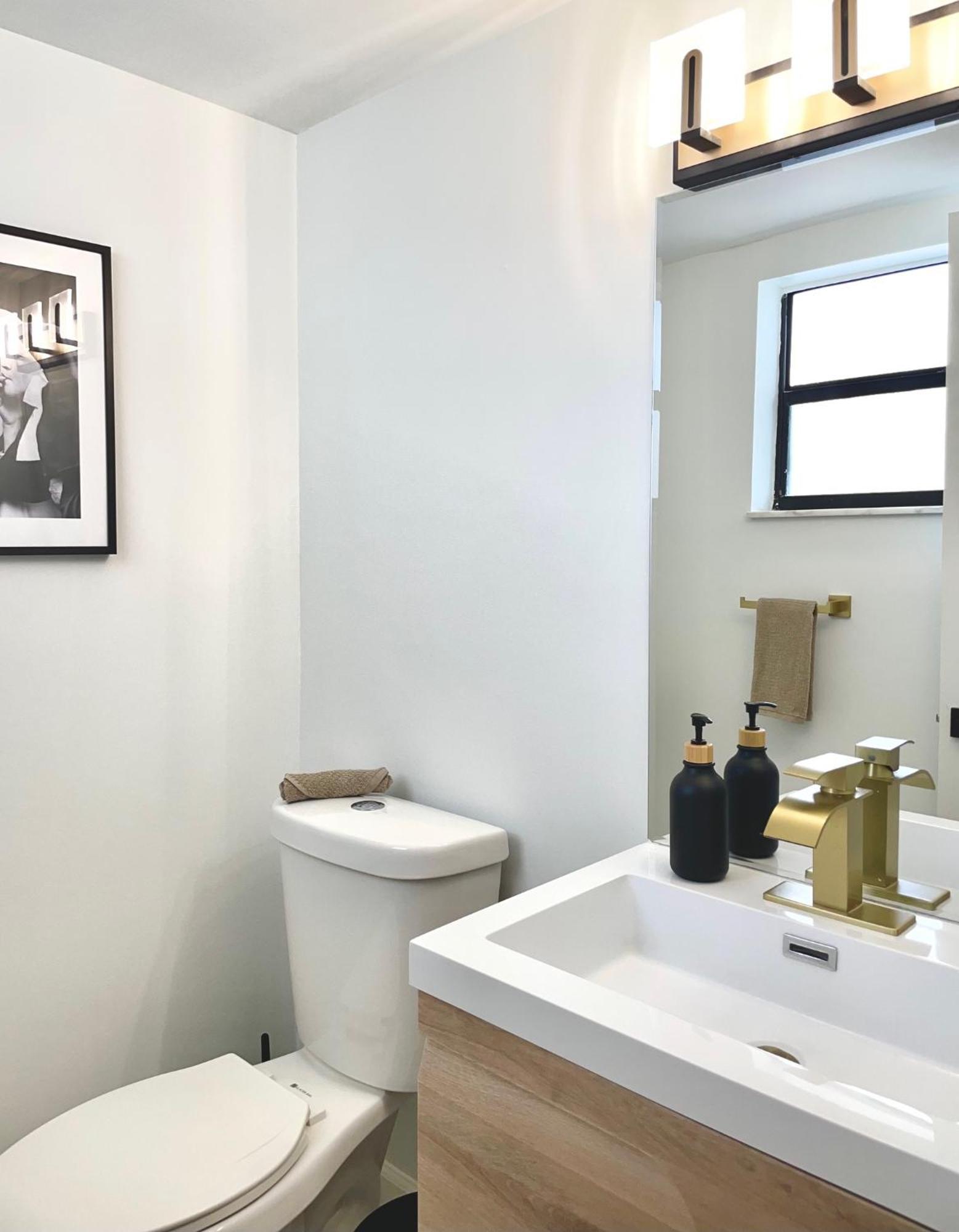 Zen Vibe On The /700 Sqft *