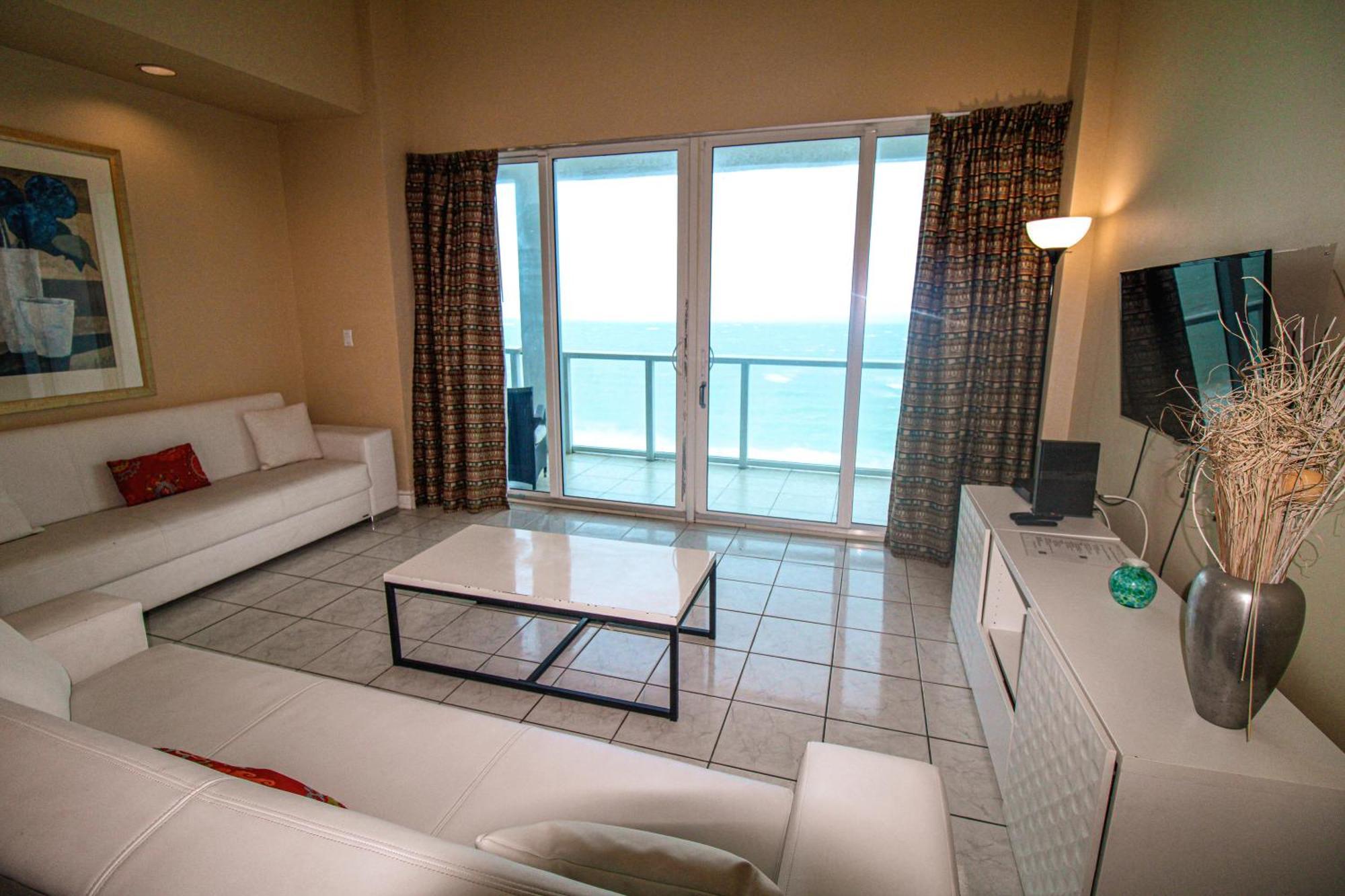 Castle Ph2 Balcony Oceanfront Condo, Access, Pool, Tennis, Free Parking * Miami Beach