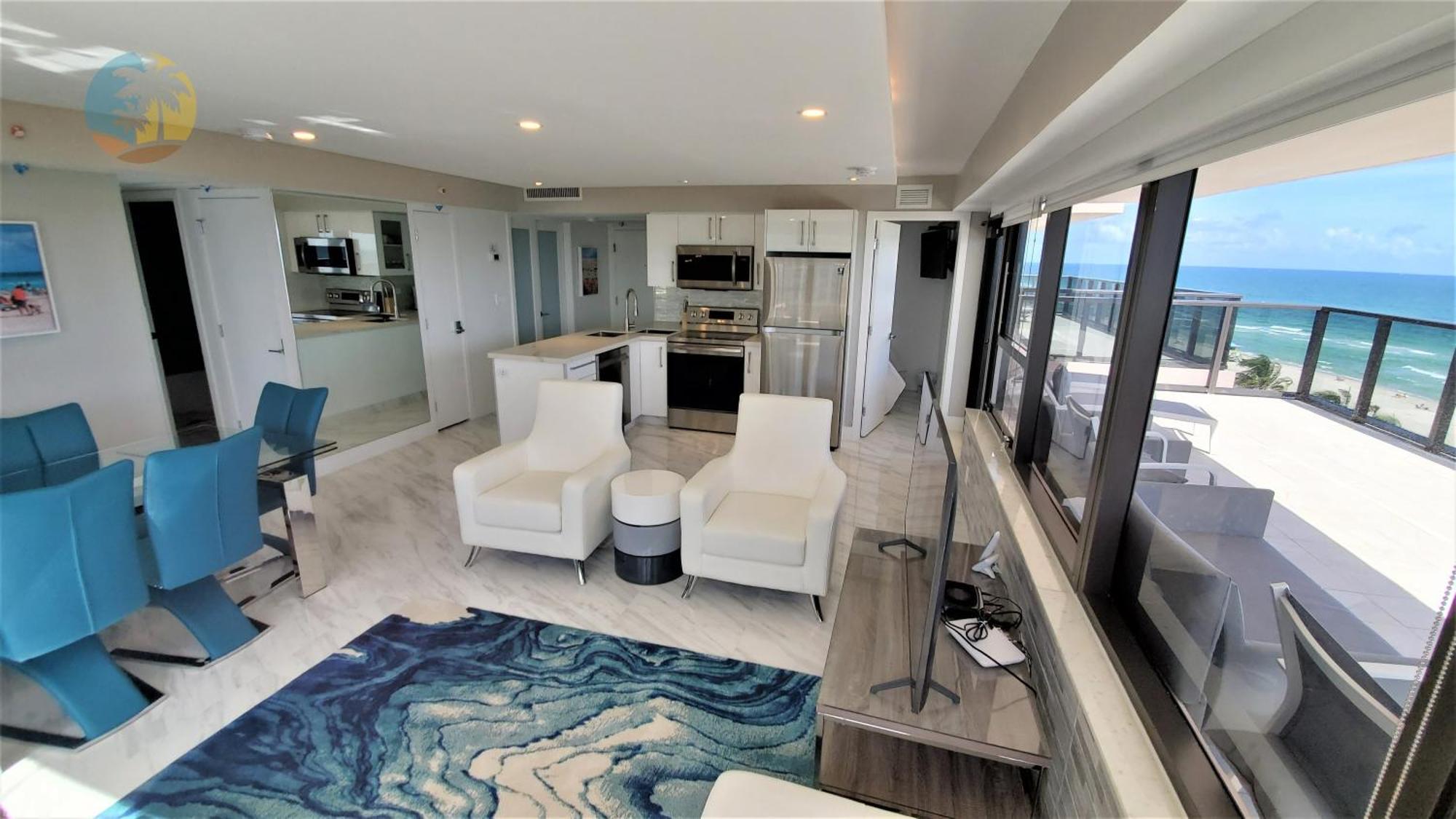 Luxury - Hora * Miami Beach