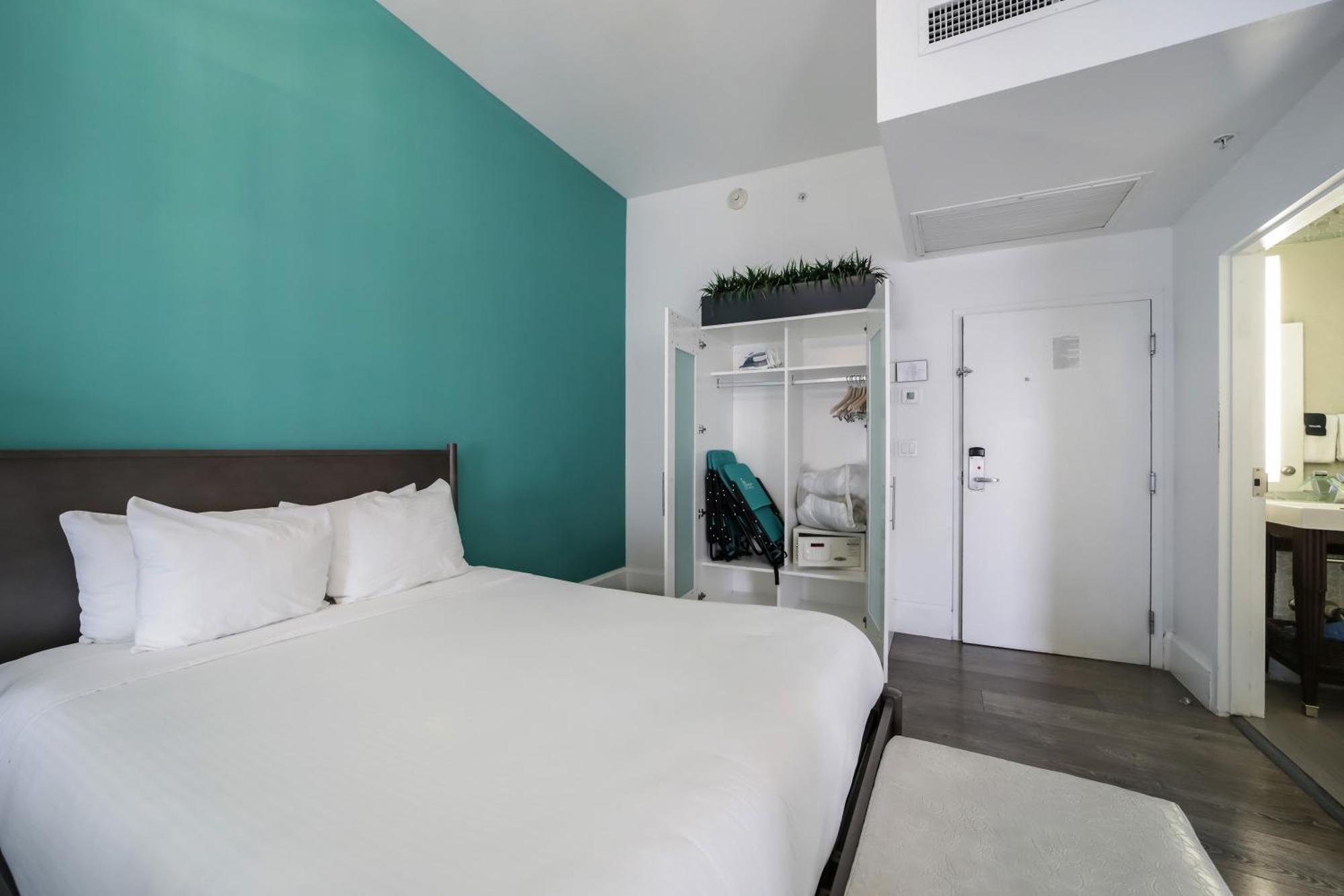 Ithaca Aparthotel 3*