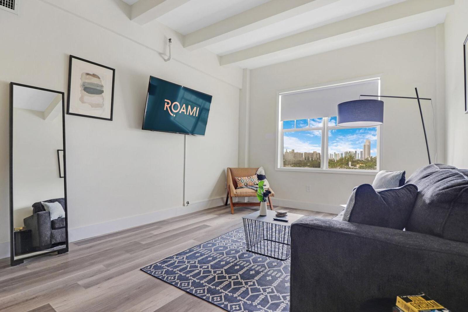 Roami At The Alamac Miami Beach