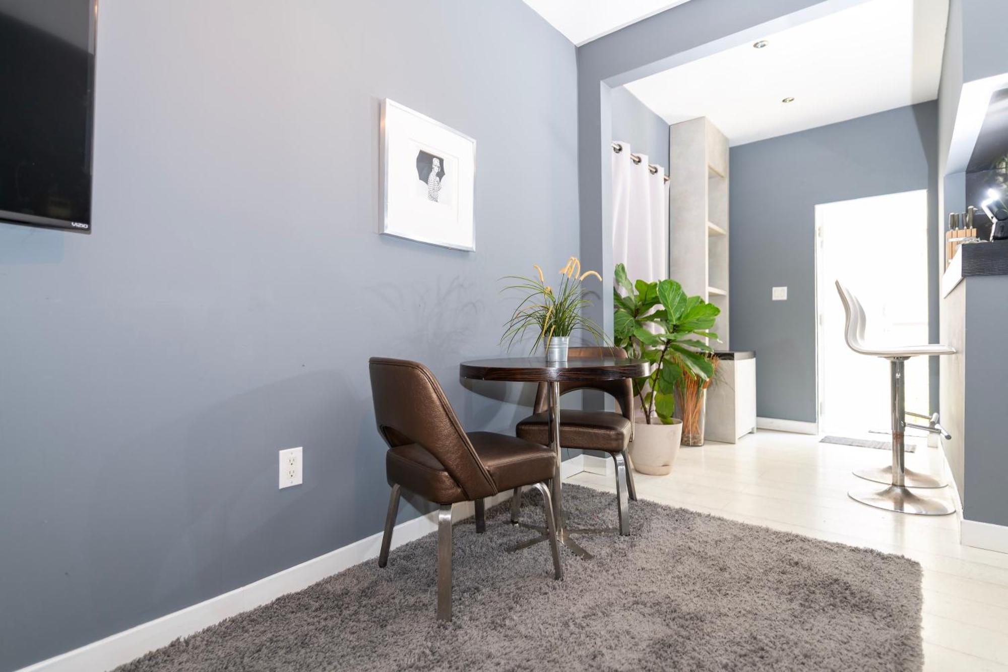 Sunny Days Apartment *