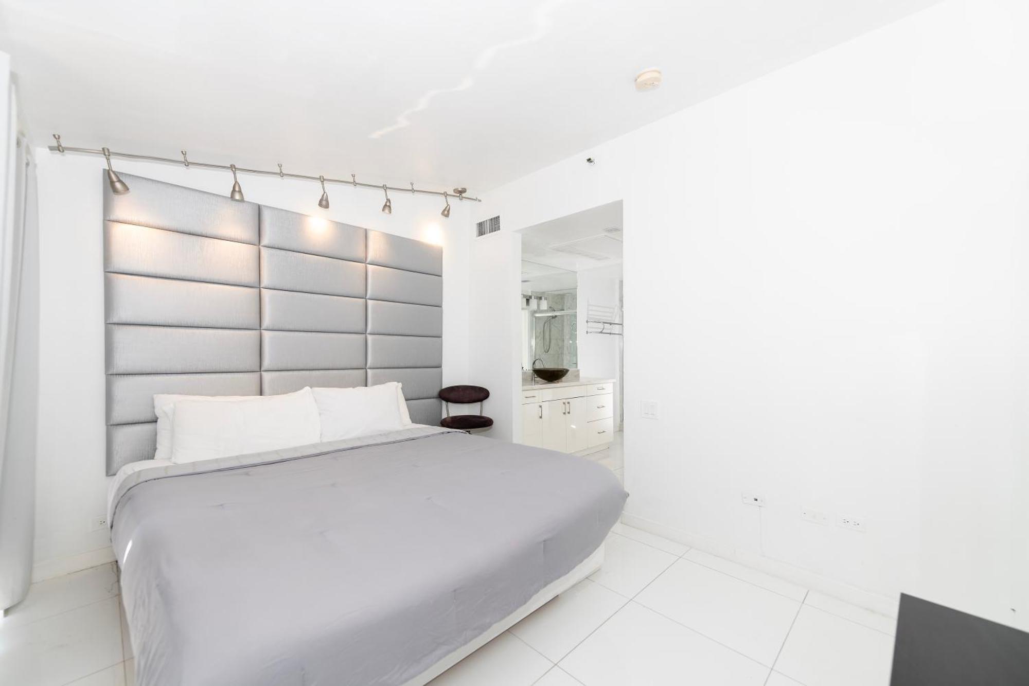 Penthouse In Miami Beach! * Miami Beach
