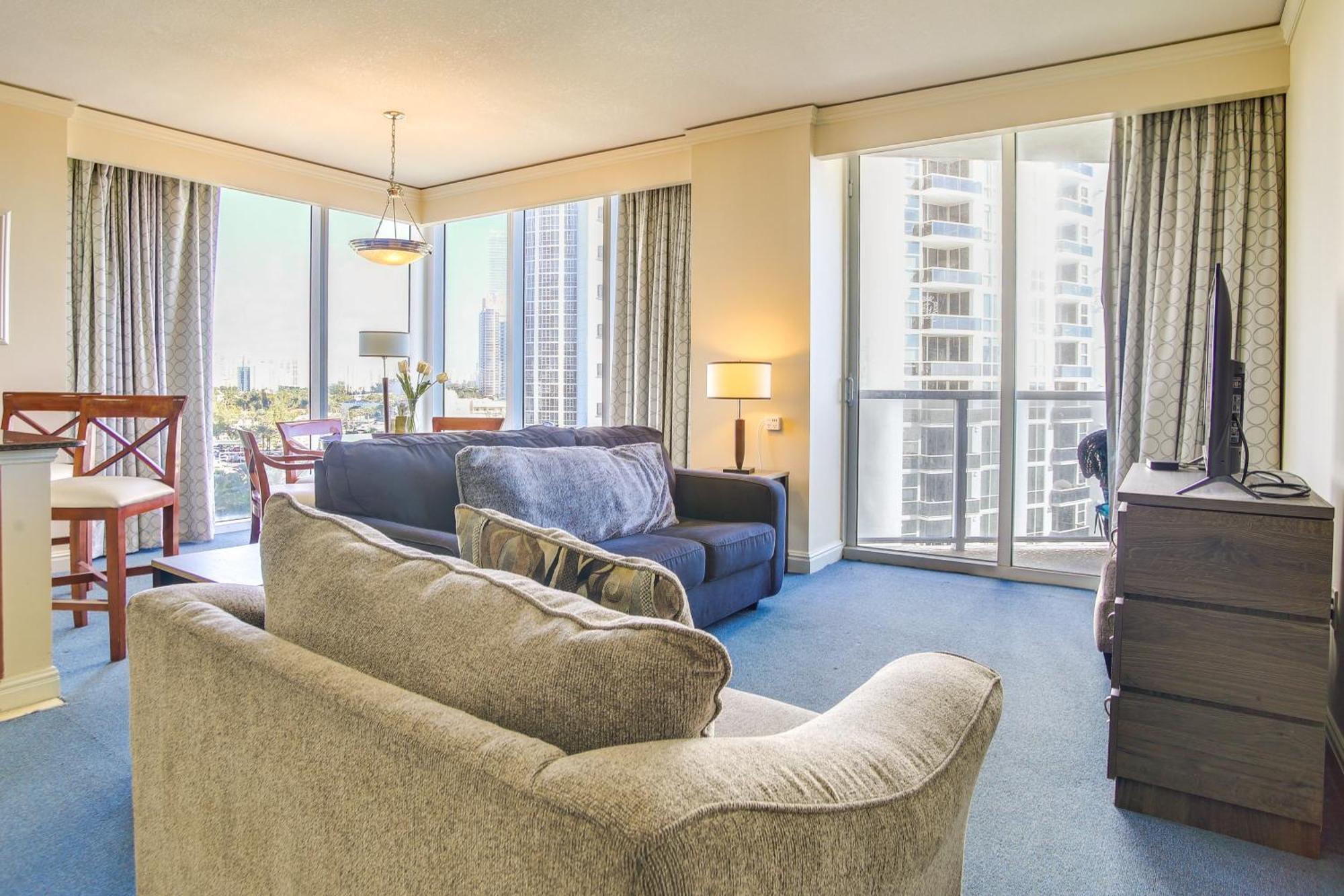 Beachfront High-rise With Pool And Tennis! Apartment *