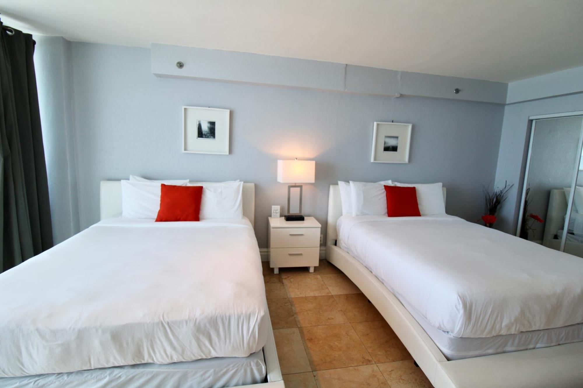 Castle 828 Oceanfront View With Balcony, Pool, Tennis, Access And Free Parking! Holiday home *
