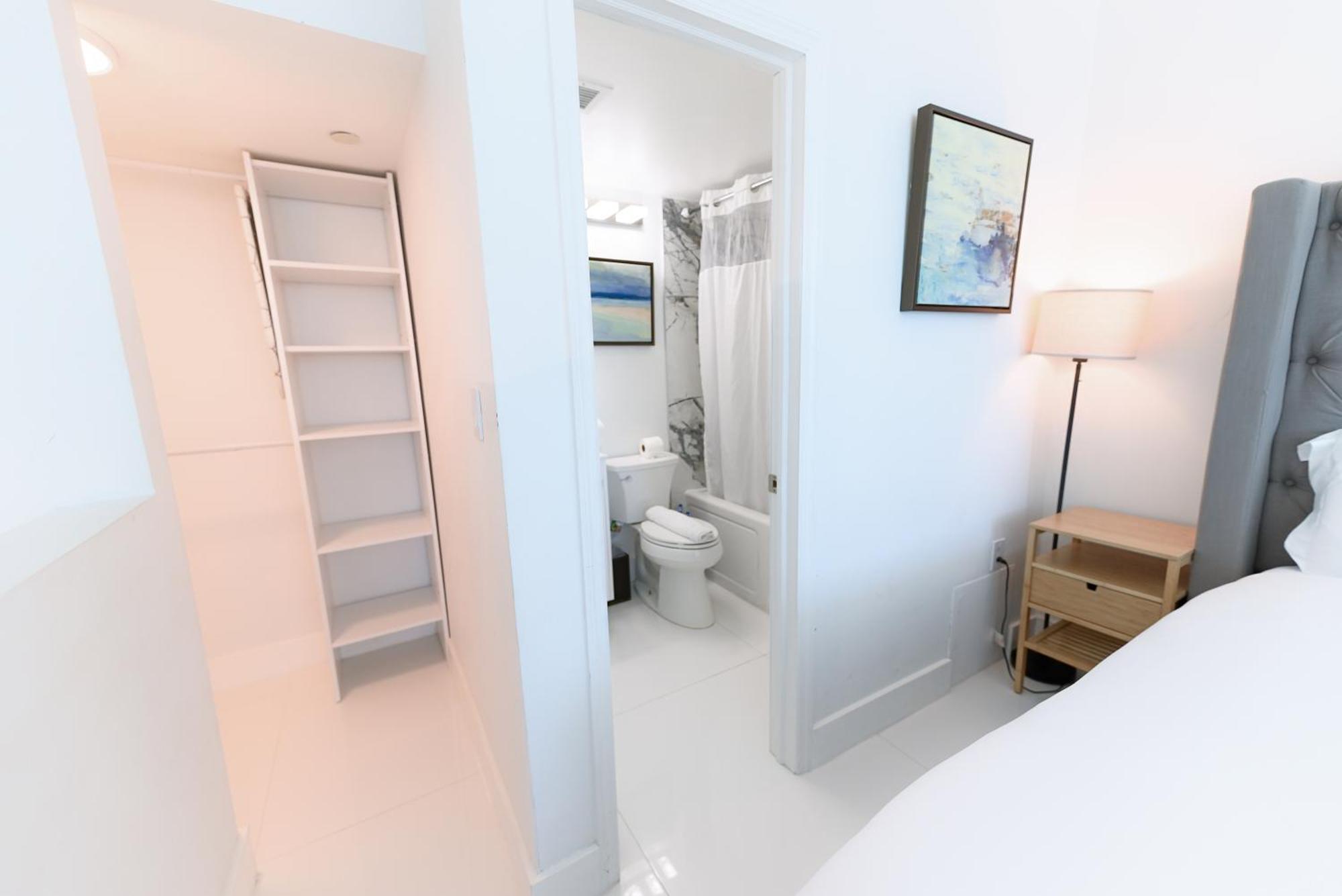 Seastays ~ Oceanfront Apartment Miami Beach