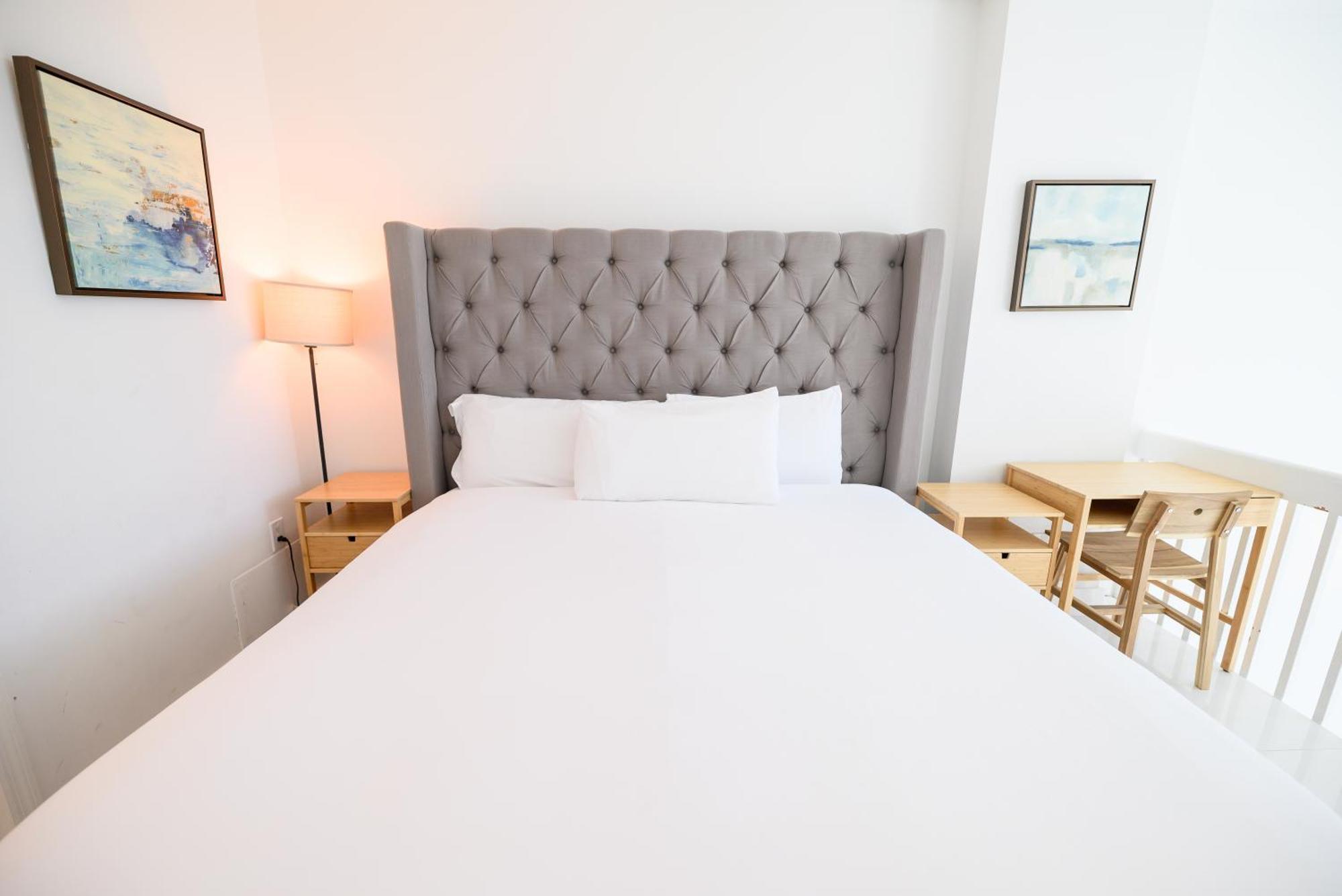 Seastays ~ Oceanfront * Miami Beach