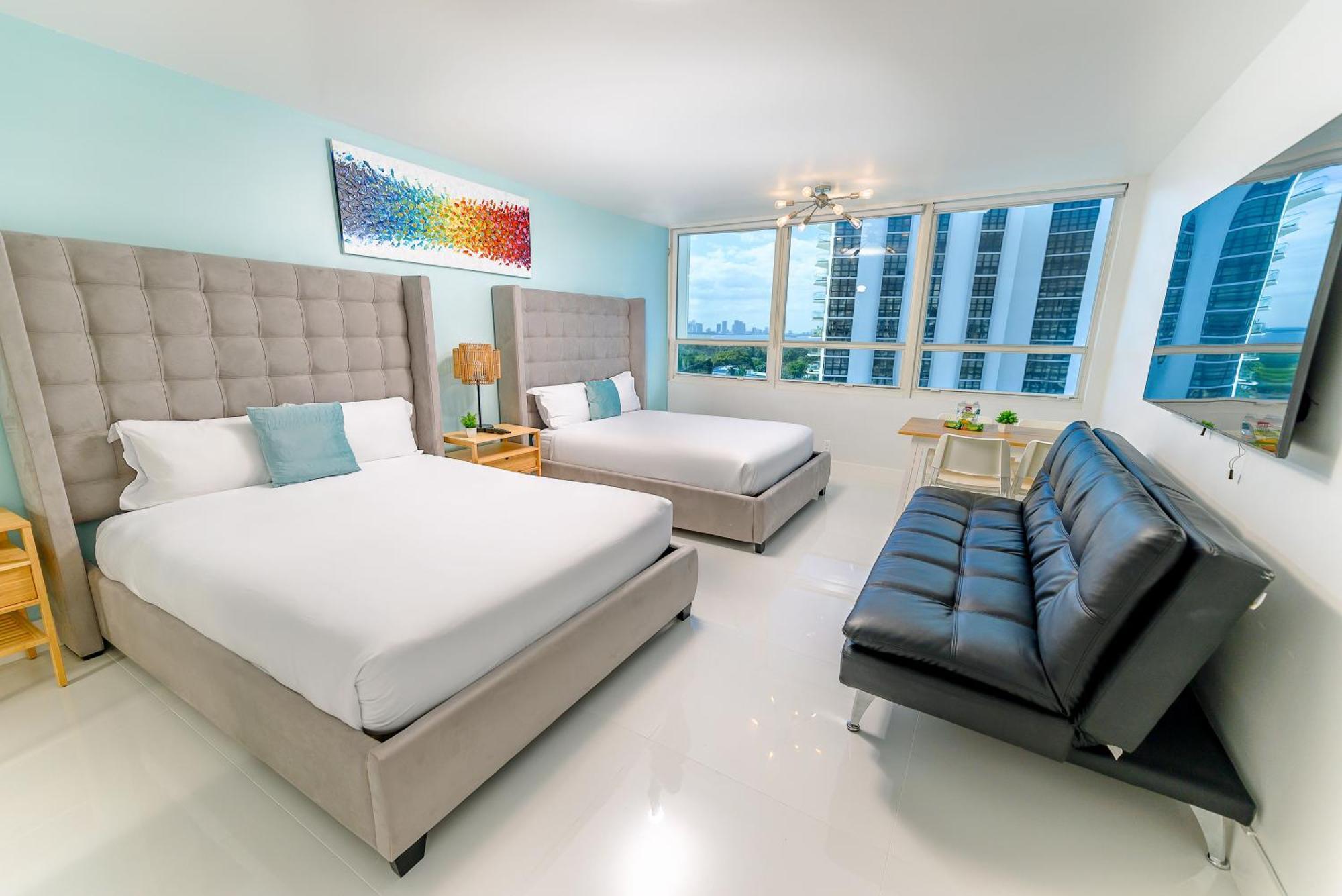 Seastays ~ Oceanfront Apartment *