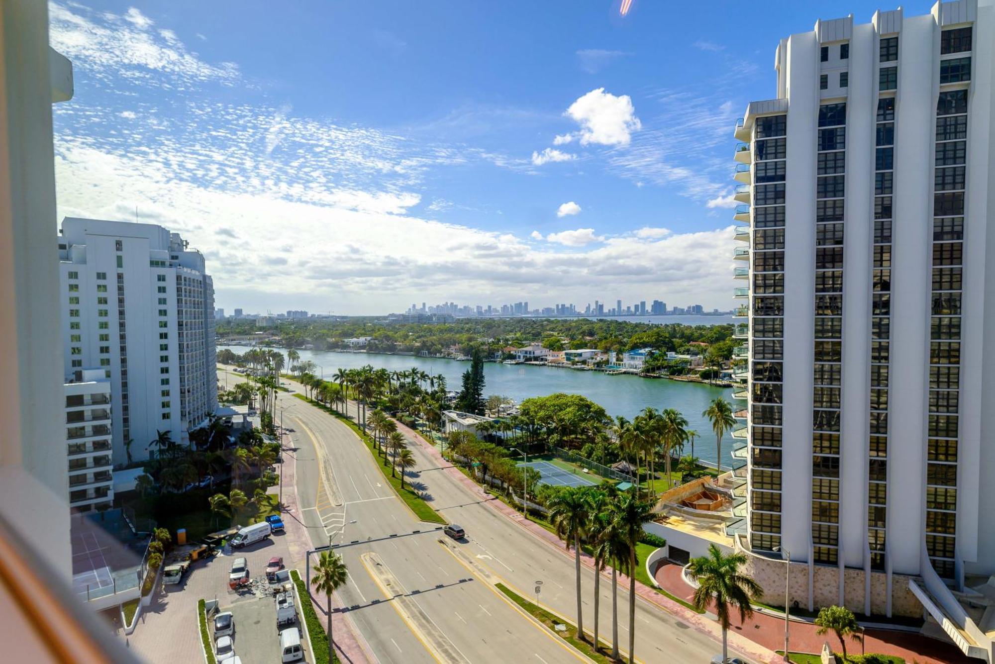 Apartment Seastays ~ Oceanfront *
