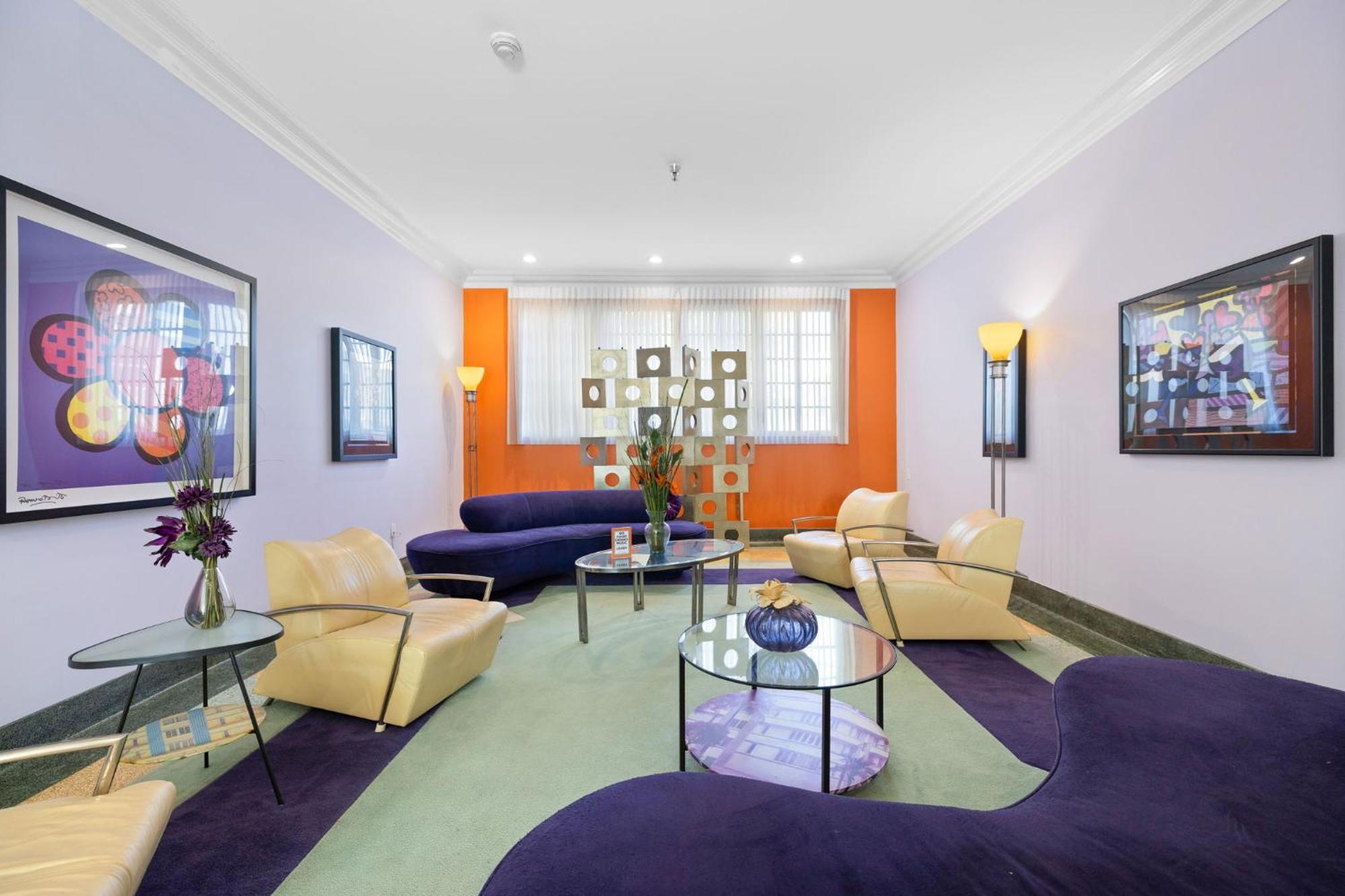 Apartment 1 Bedroom - Ocean Drive & 6th Street. Miami Beach