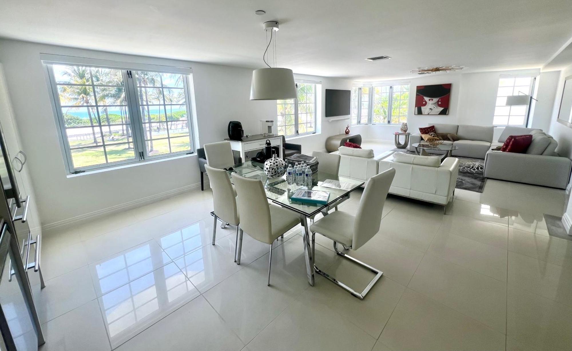 Apartment Wow! Location! Unit! New Renovated South Ocean Front