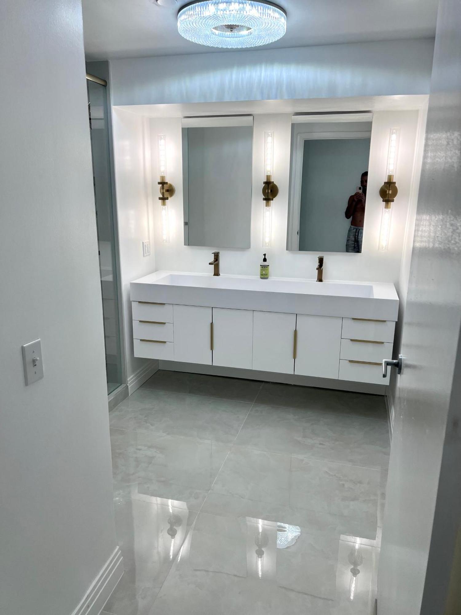 Wow! Location! Unit! New Renovated South Ocean Front Apartment Miami Beach