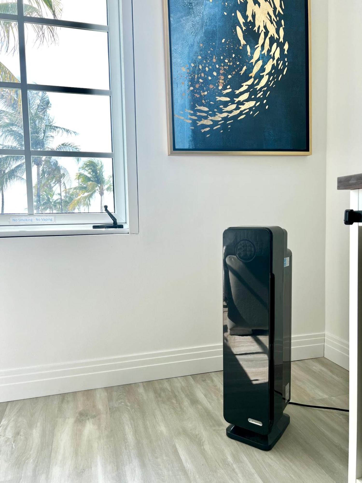 Wow! Location! Unit! New Renovated South Ocean Front Miami Beach