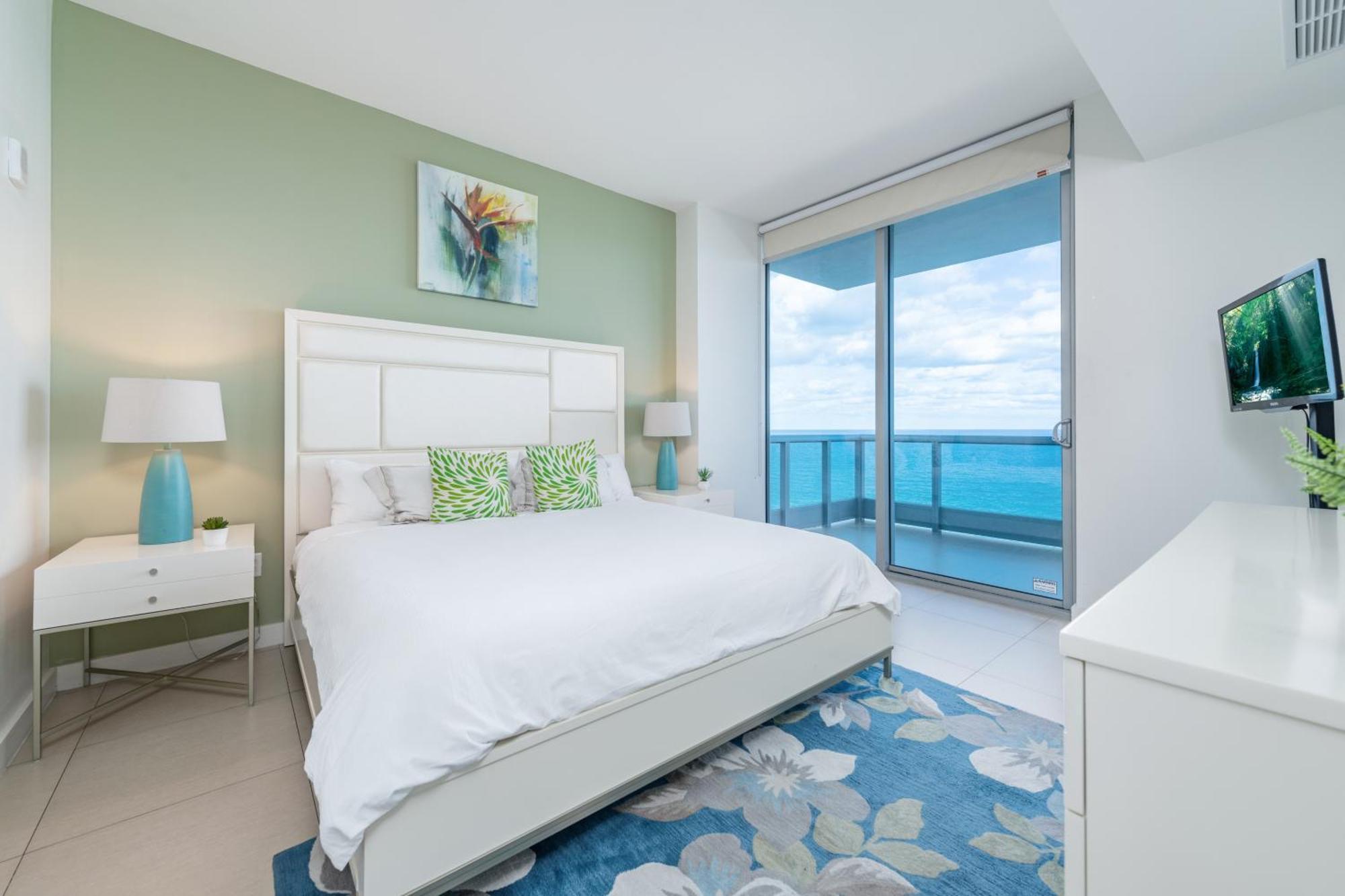 Global Luxury At Monte Carlo * Miami Beach