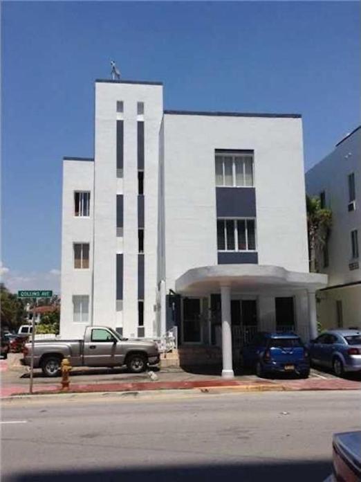Apartment Ocean Breeze With Parking By The *