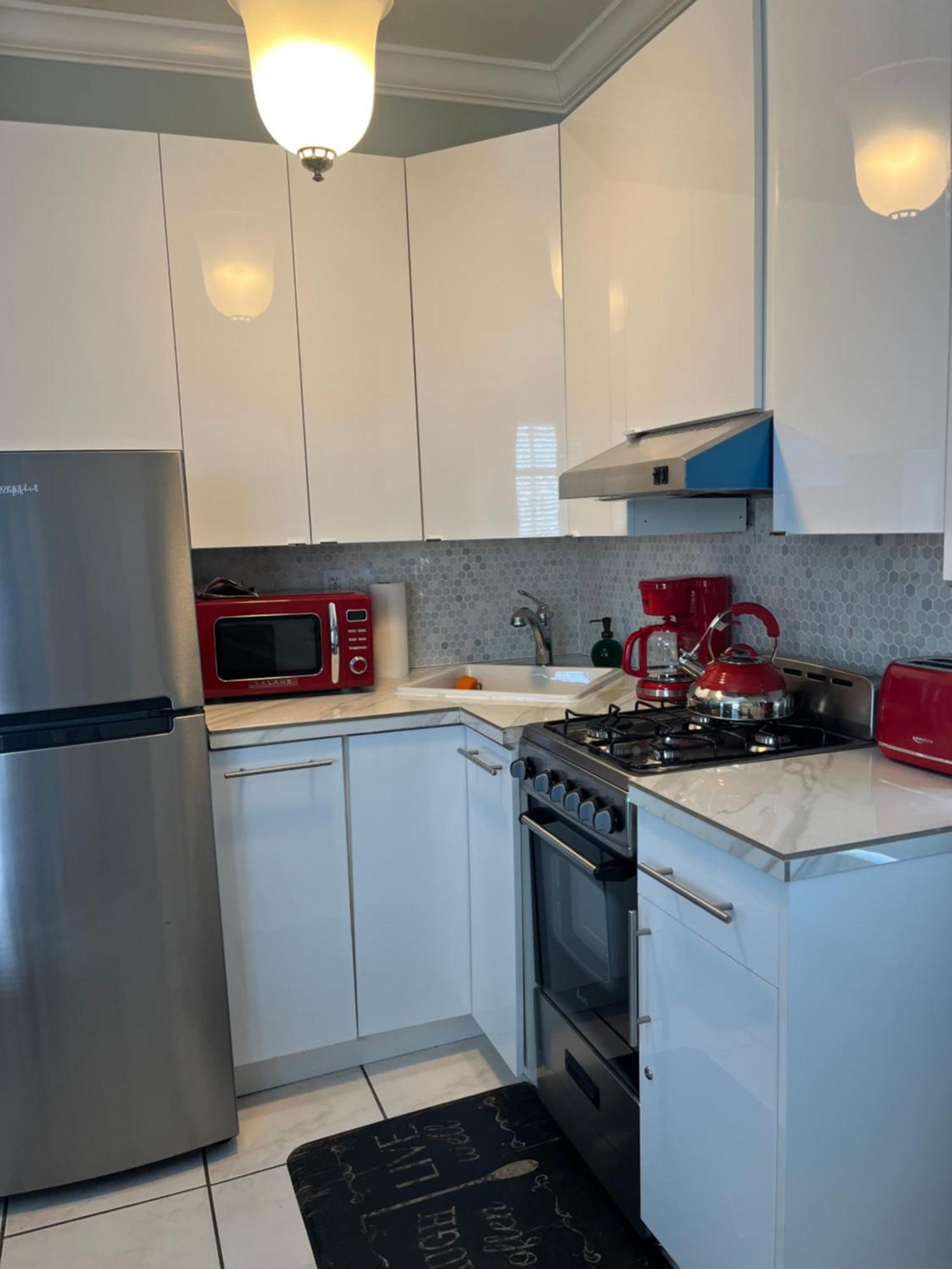 Ocean Breeze With Parking By The Apartment Miami Beach