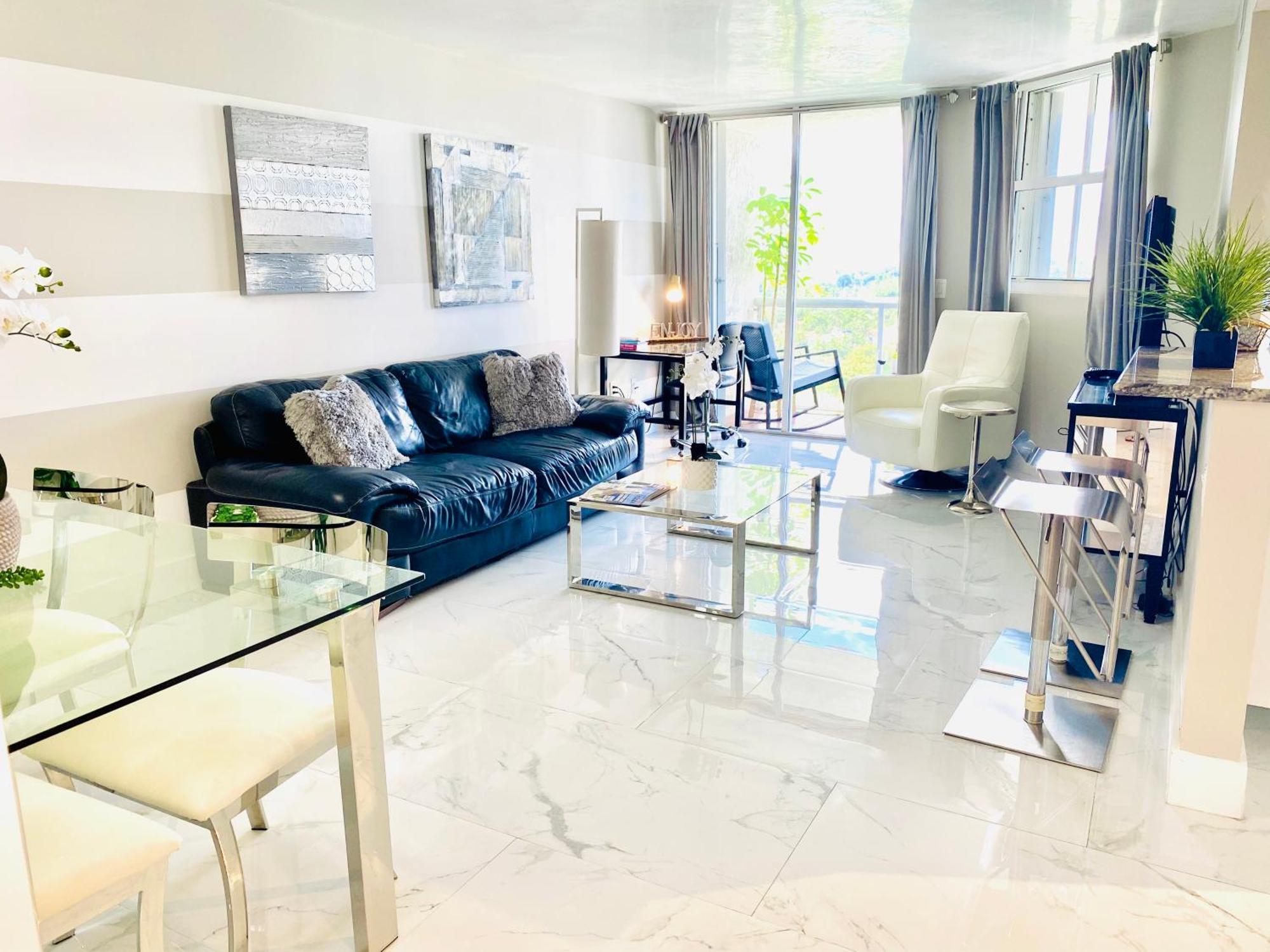 Bay & Ocean Views Lux 2br 2ba Condo! Miami Beach! Parking Apartment