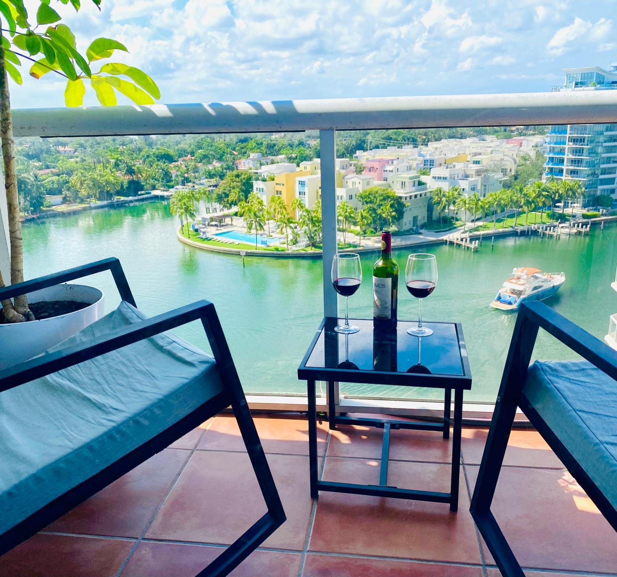 Apartment Bay & Ocean Views Lux 2br 2ba Condo! Miami Beach! Parking *