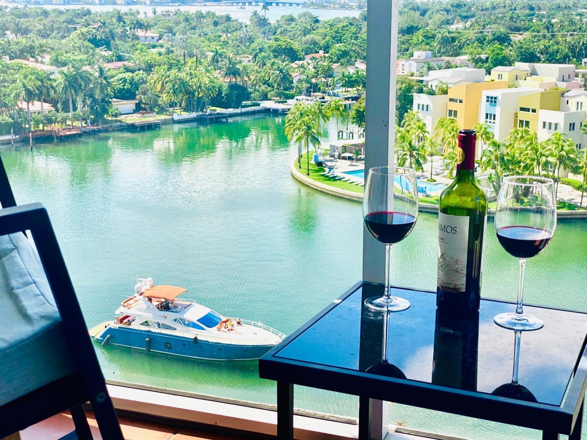 Bay & Ocean Views Lux 2br 2ba Condo! Miami Beach! Parking Apartment *