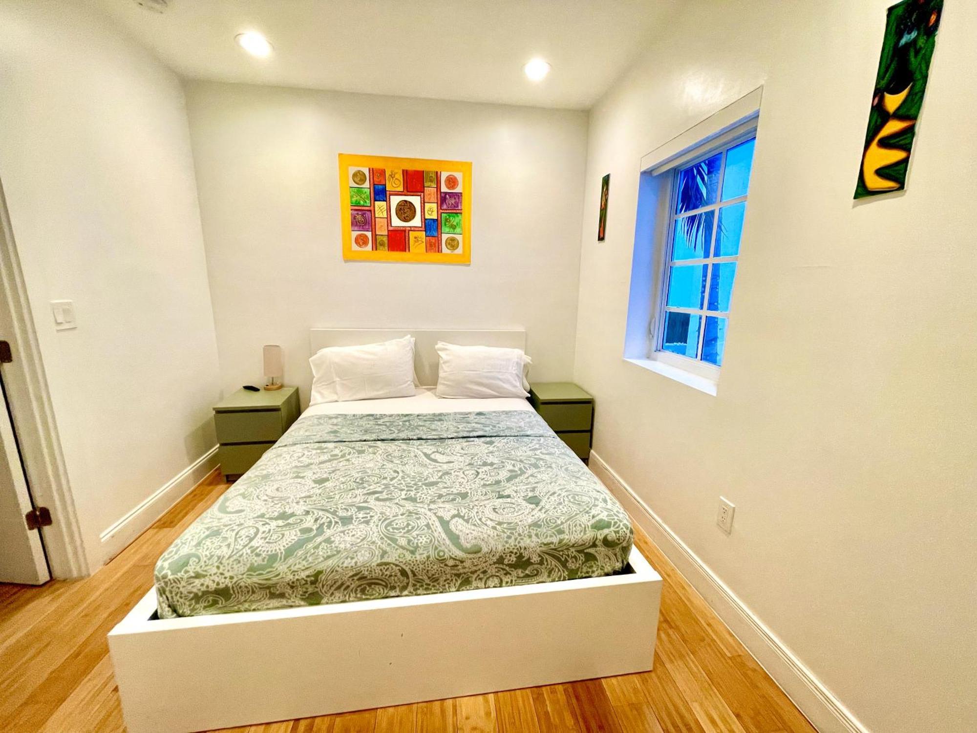 20 Guests Luxurious South 2 Apartment
