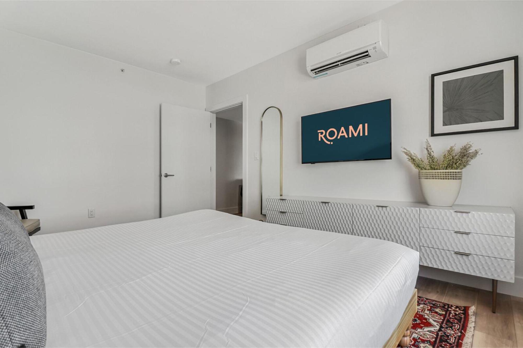 Roami At The Carmela *