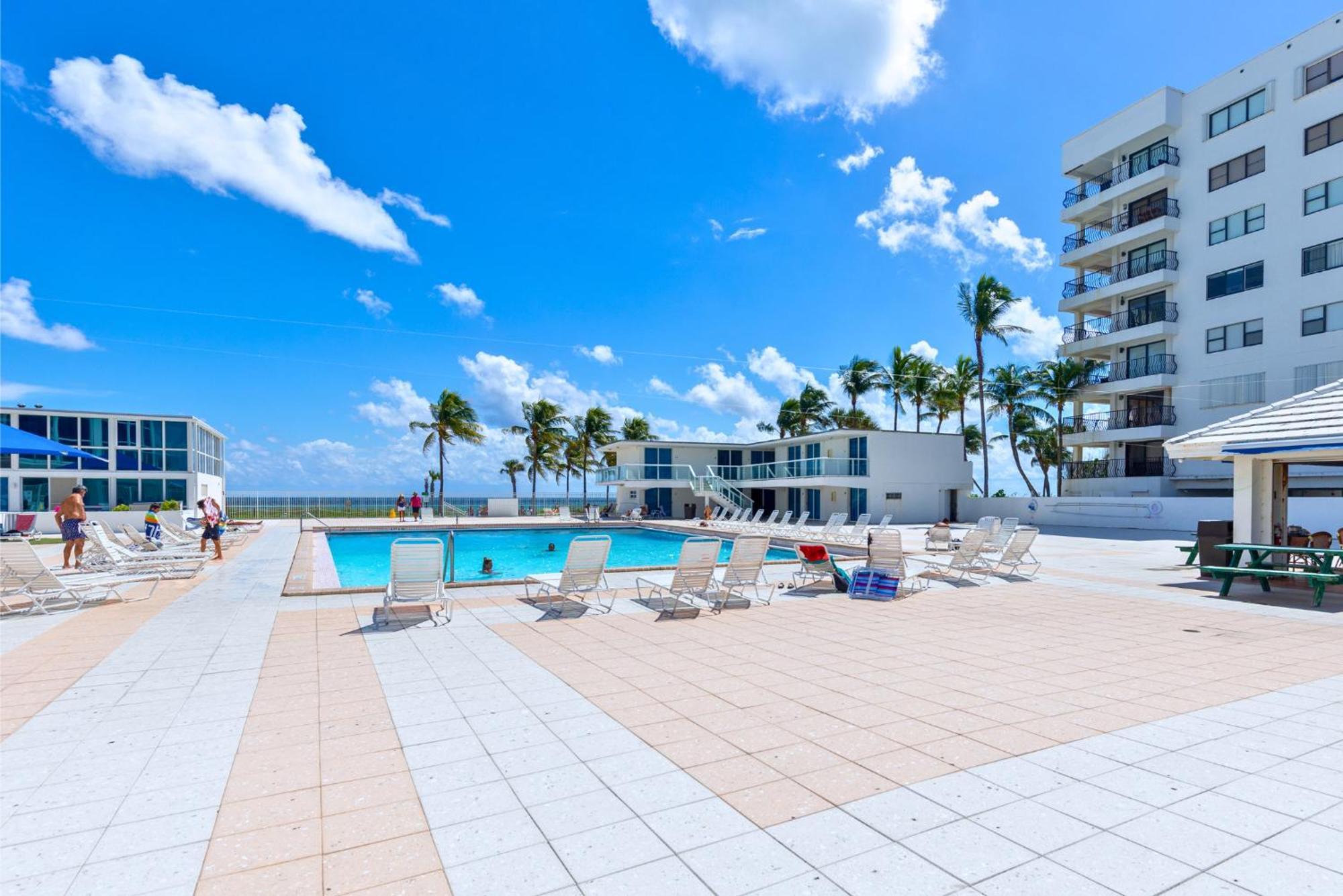 Apartment Seastays ~ Oceanfront