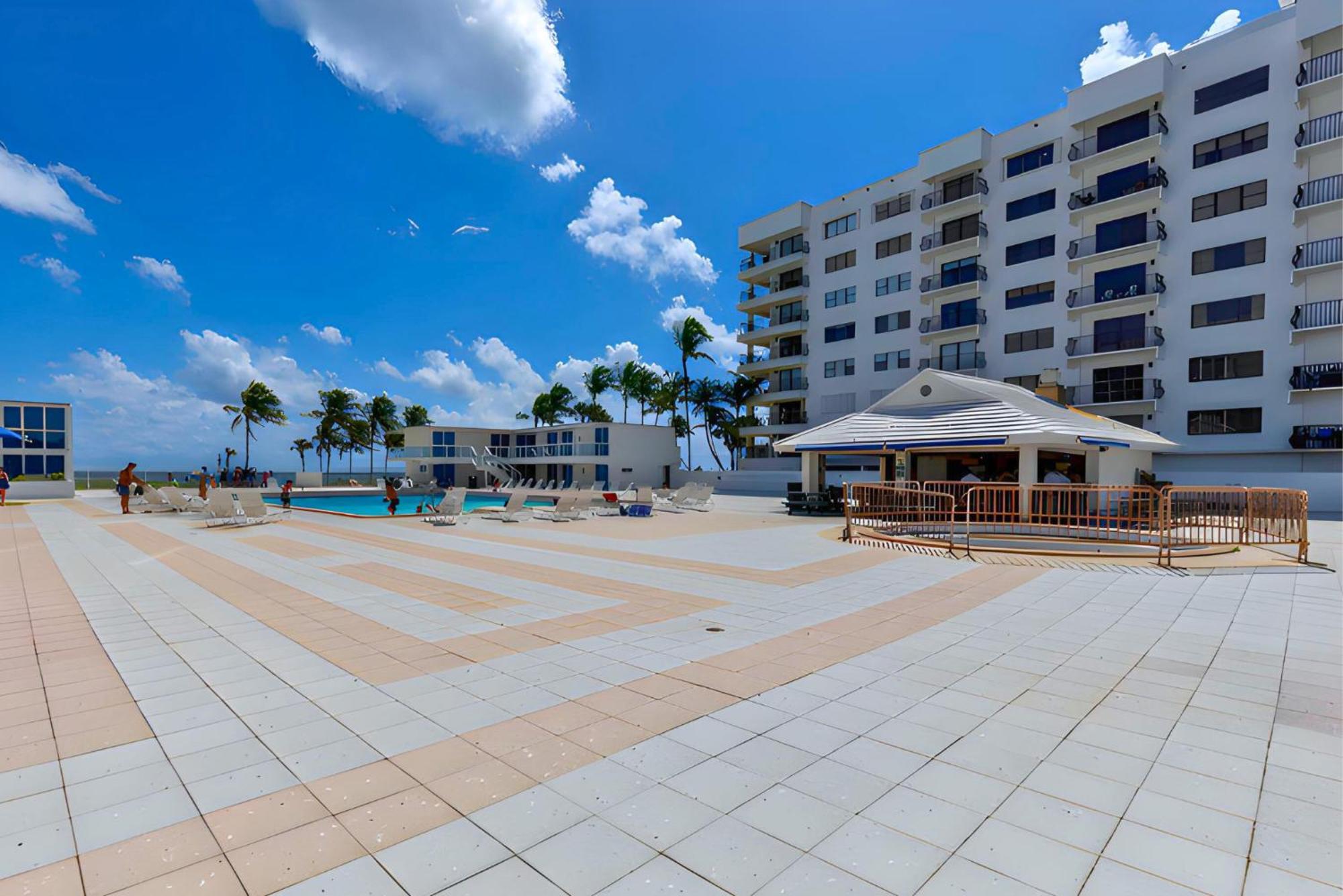 Seastays ~ Oceanfront Apartment *