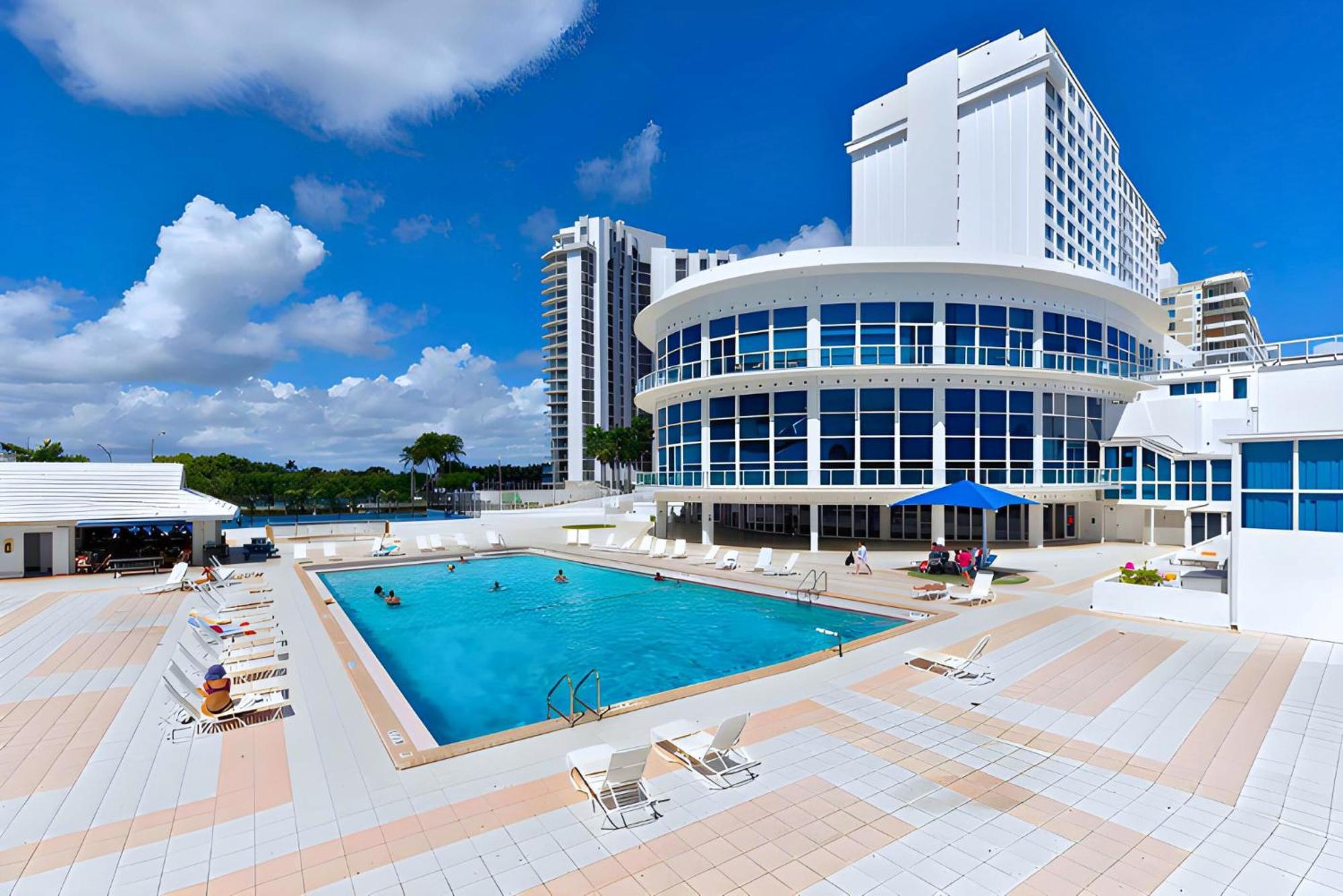 Seastays ~ Oceanfront *