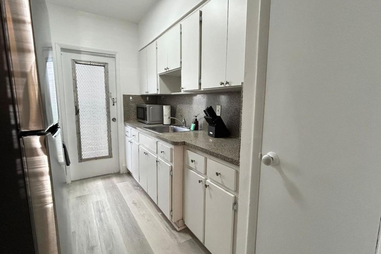 Apartment Tropical Escape - Minutes From The *