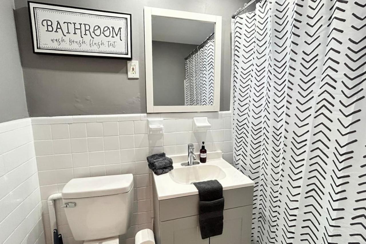 Apartment Tropical Escape - Minutes From The