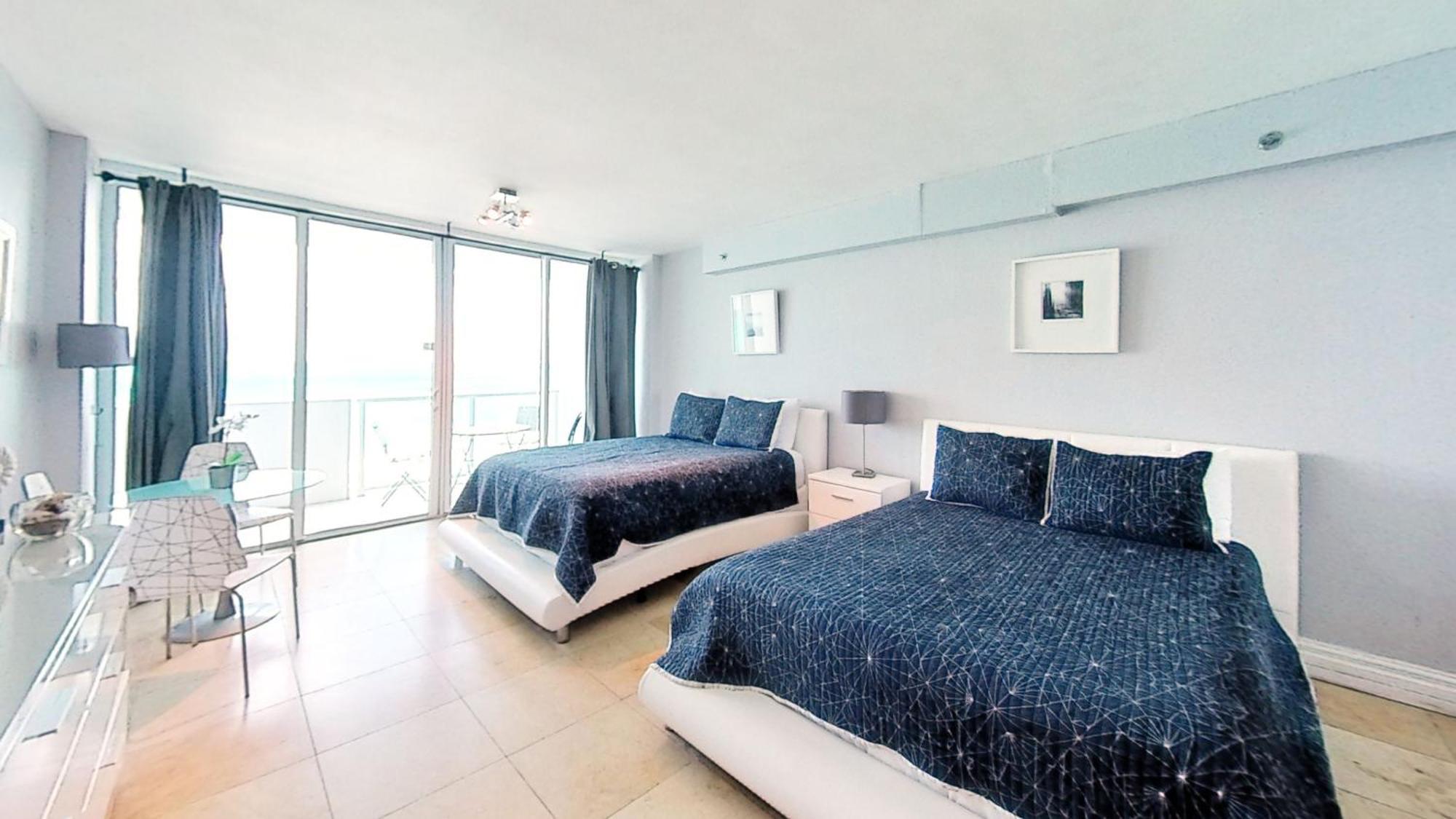 Castle 828 Oceanfront View With Balcony, Pool, Tennis, Access And Free Parking! Miami Beach