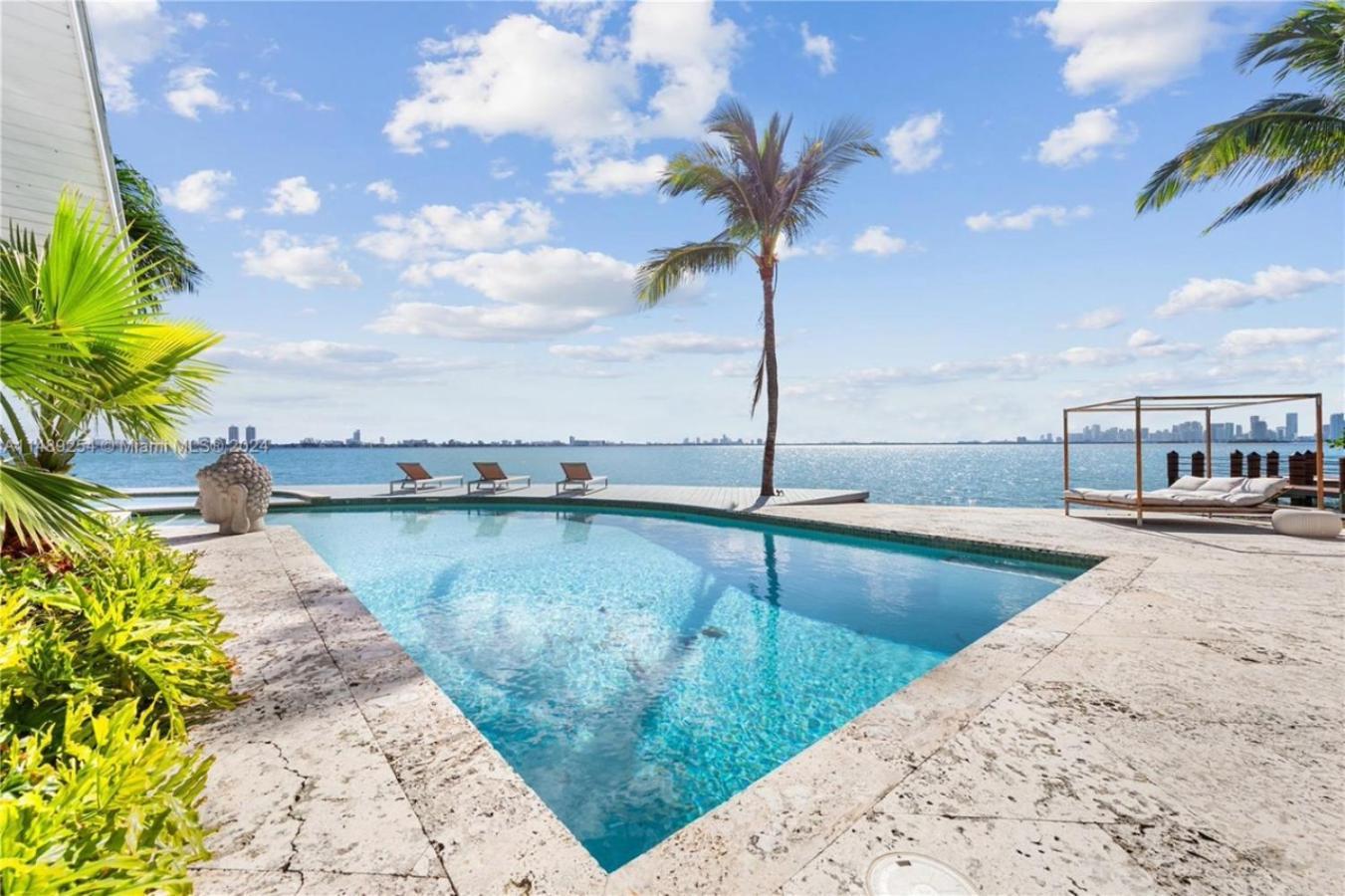 Hashmi Luxury 5bd & 5ba Retreat On North Bay Island Miami Beach