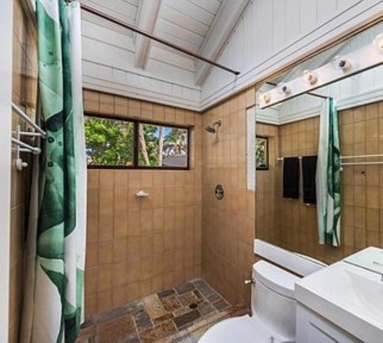 Villa Hashmi Luxury 5bd & 5ba Retreat On North Bay Island *