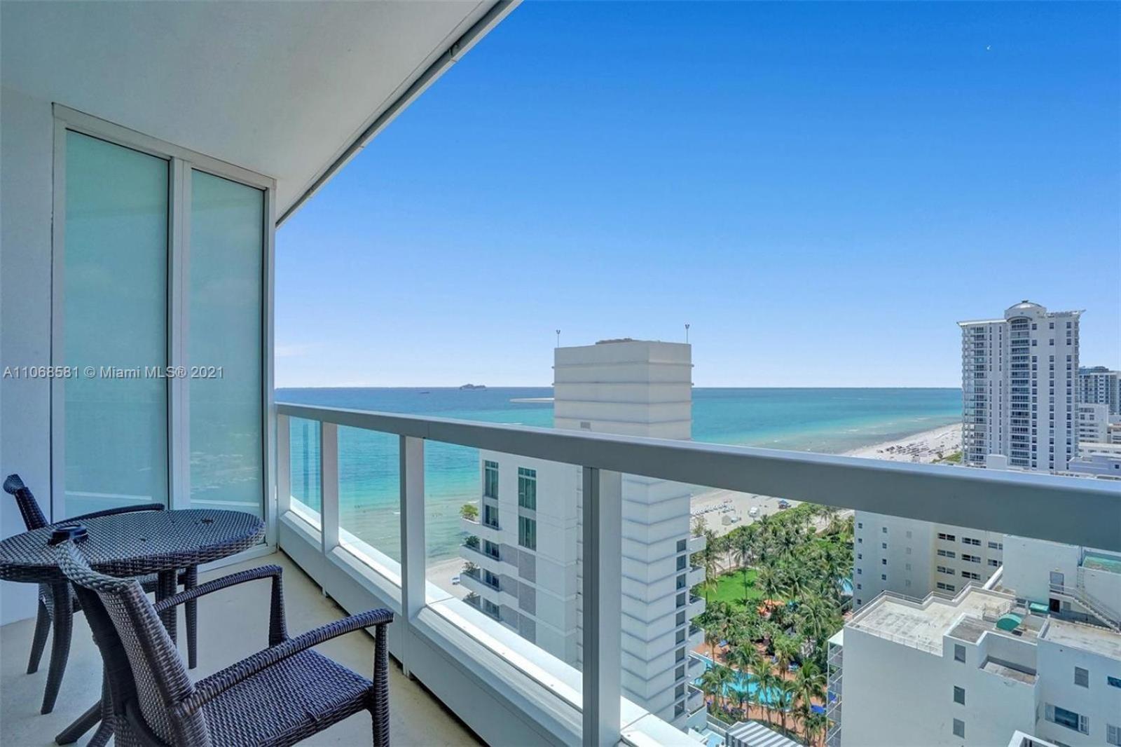 Fontainebleau Miami Hotel 5*