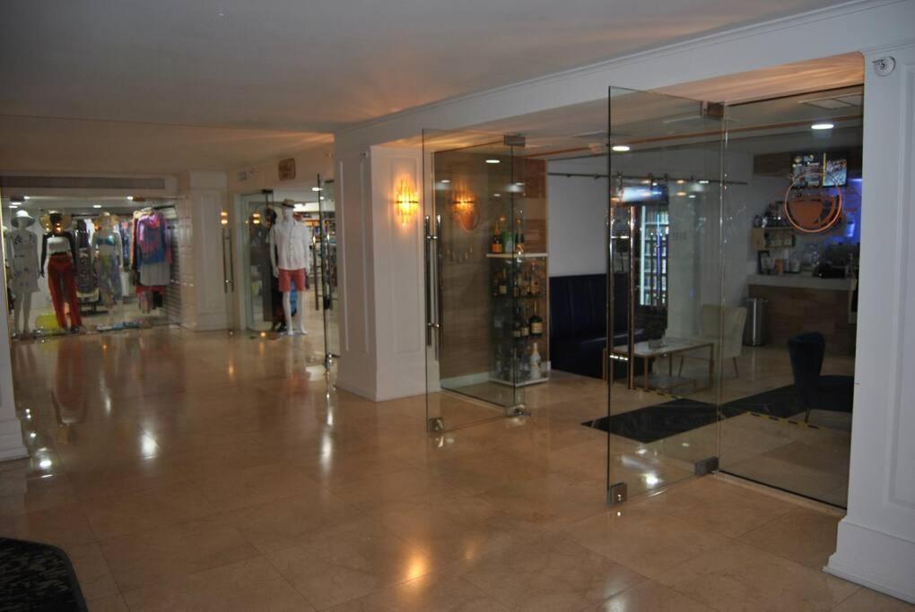 Holiday home Ocean Front 2 Bedroom And 2 Bathroom At The Alexander *
