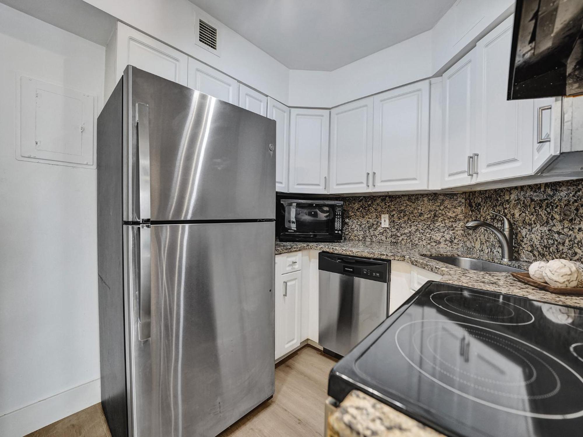 Ocean View 2 Bdrm 2 Ba 709 Apartment
