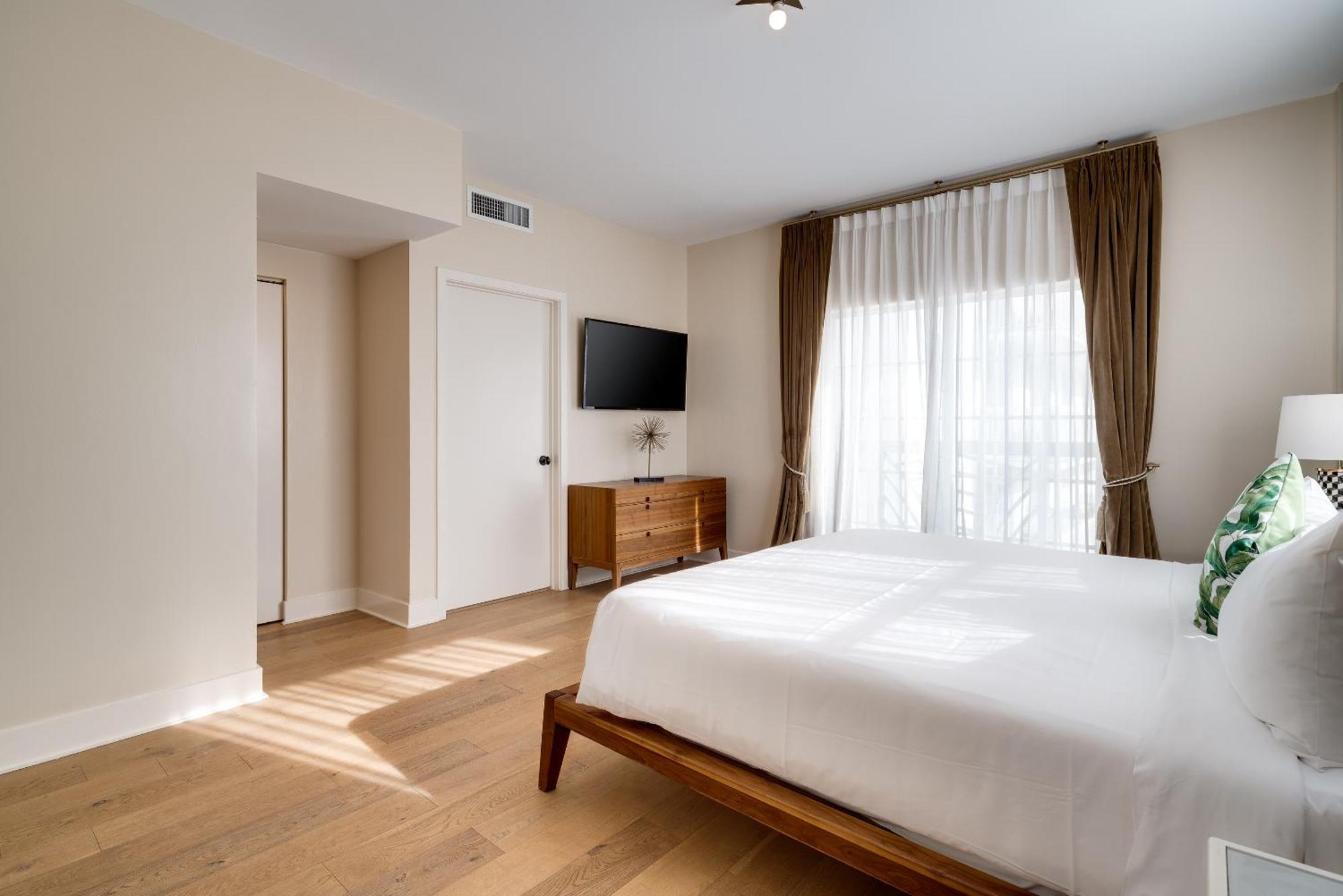 The Savoy & Beach Club Hotel