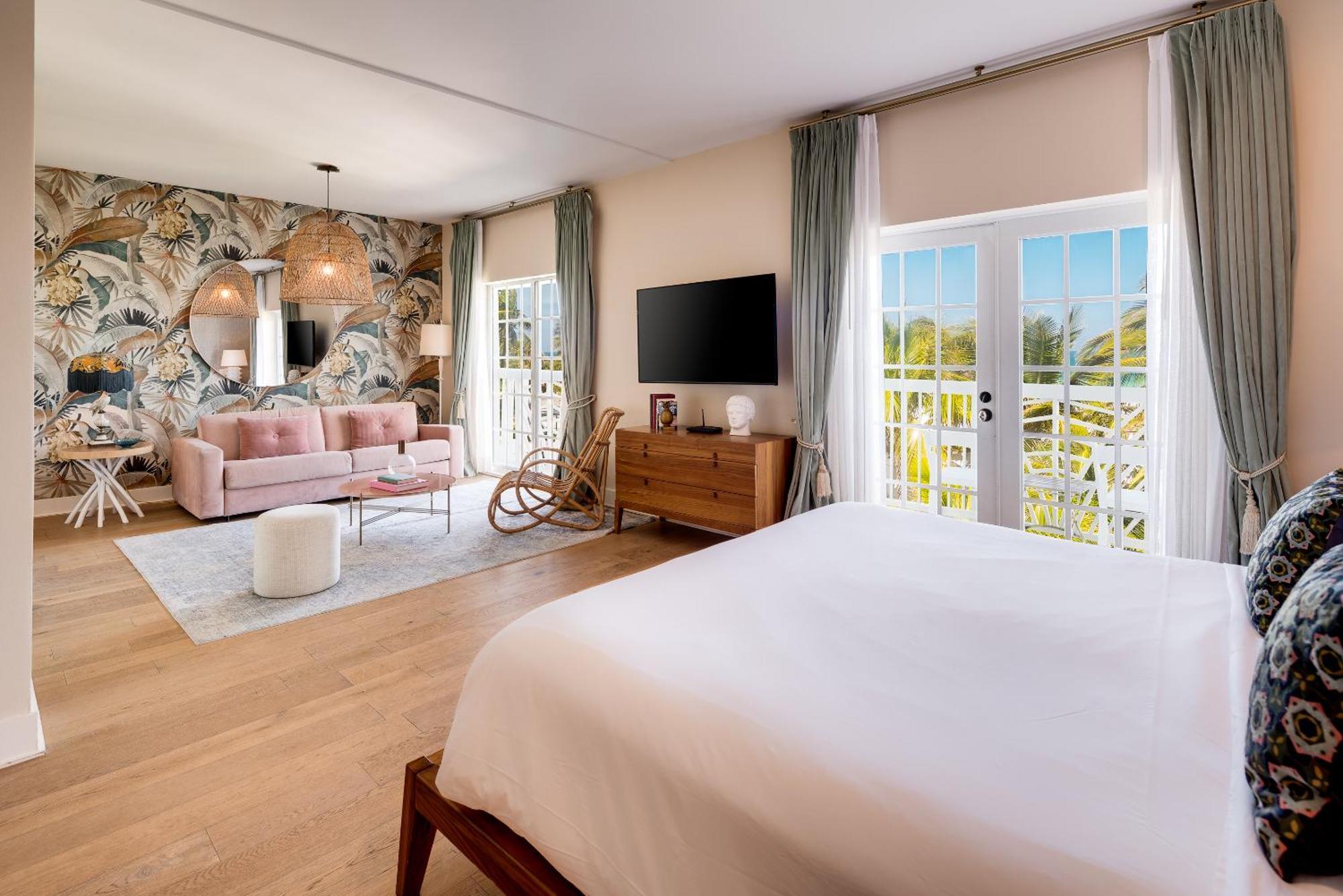 The Savoy & Beach Club 4*