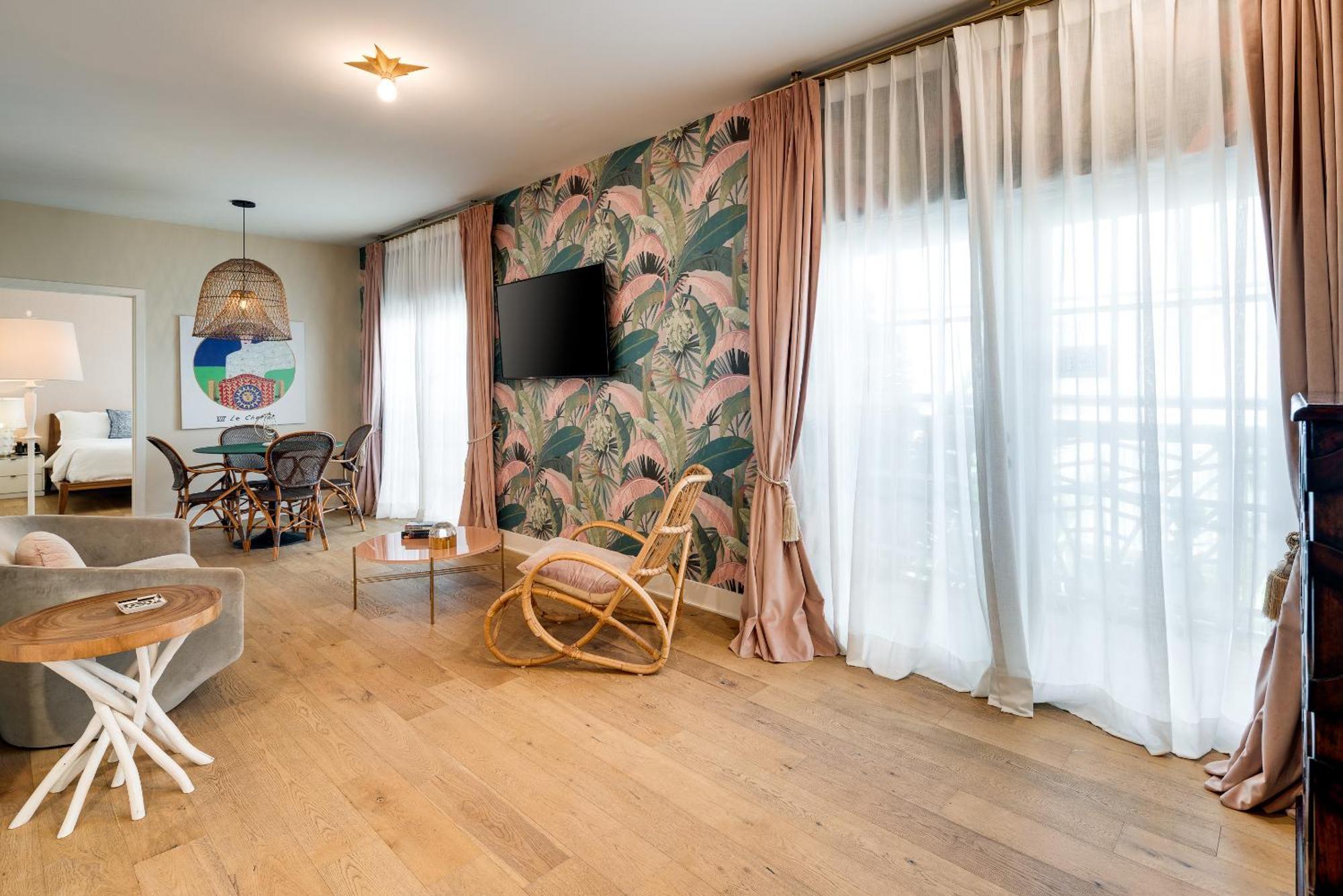 The Savoy & Beach Club Hotel