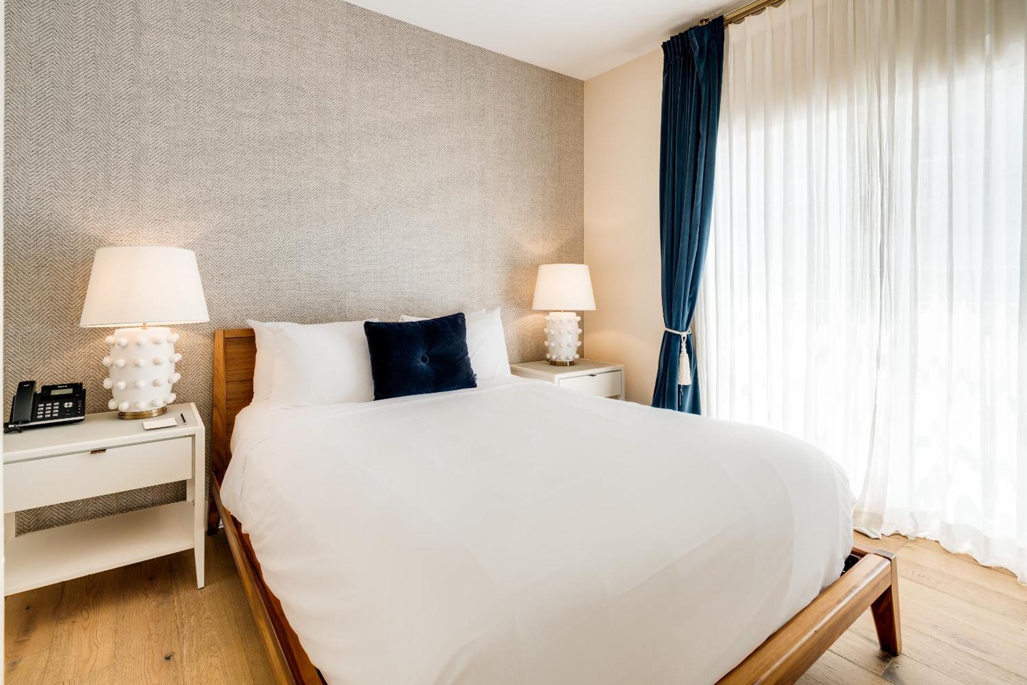 Hotel The Savoy & Beach Club 4*