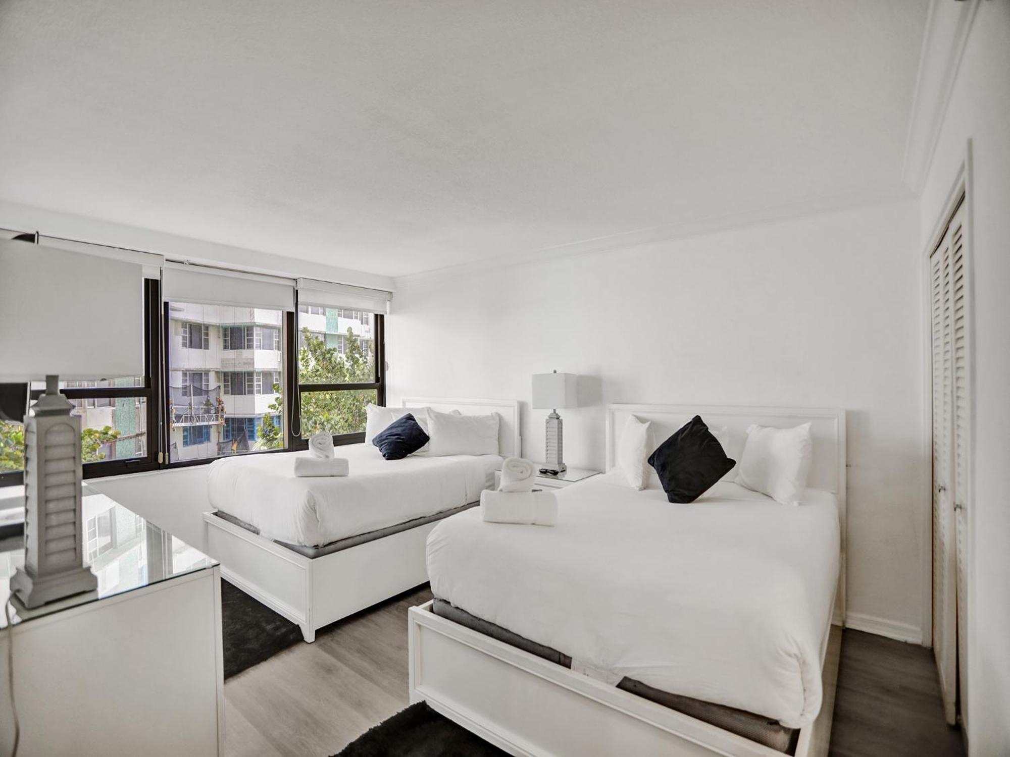 Charming Ocean View Service 516 Apartment Miami Beach