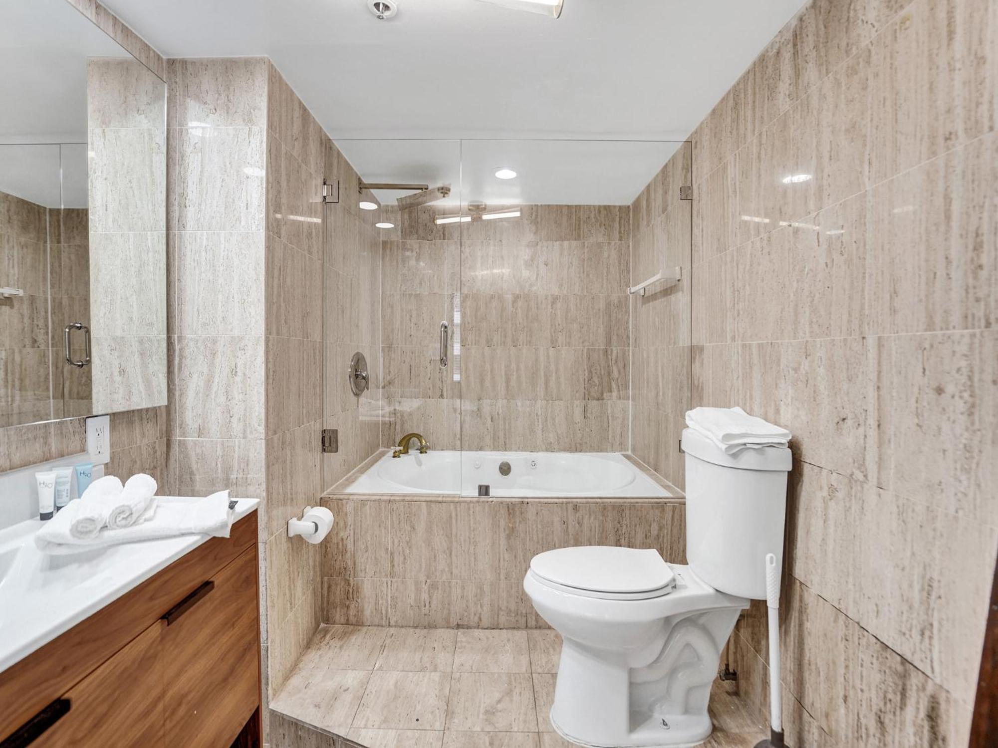 Amazing Ocean View Service 607 Miami Beach