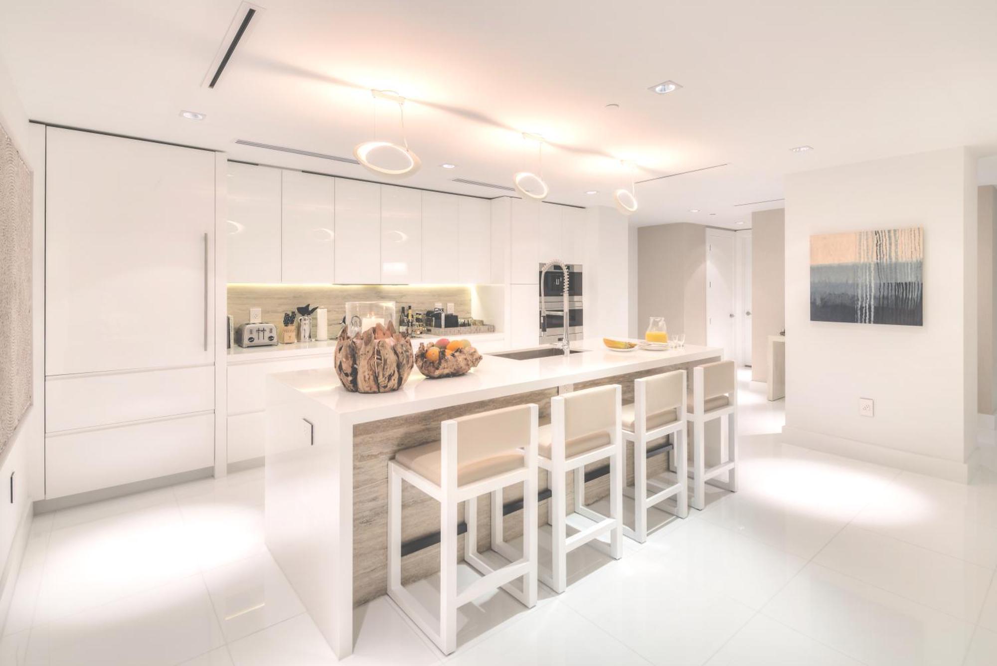 Resort Ultra Luxe Direct Ocean Penthouse At 1