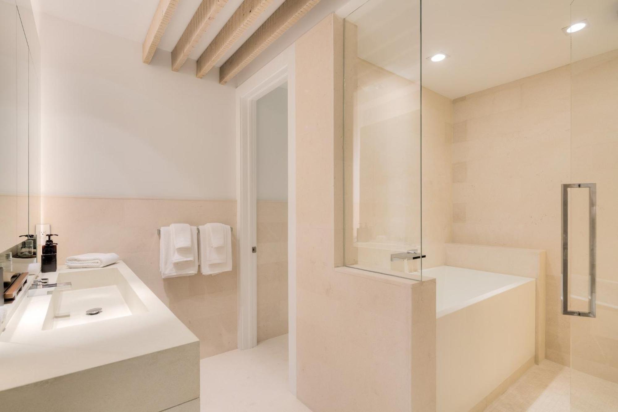 Ultra Luxe Direct Ocean Penthouse At 1 *