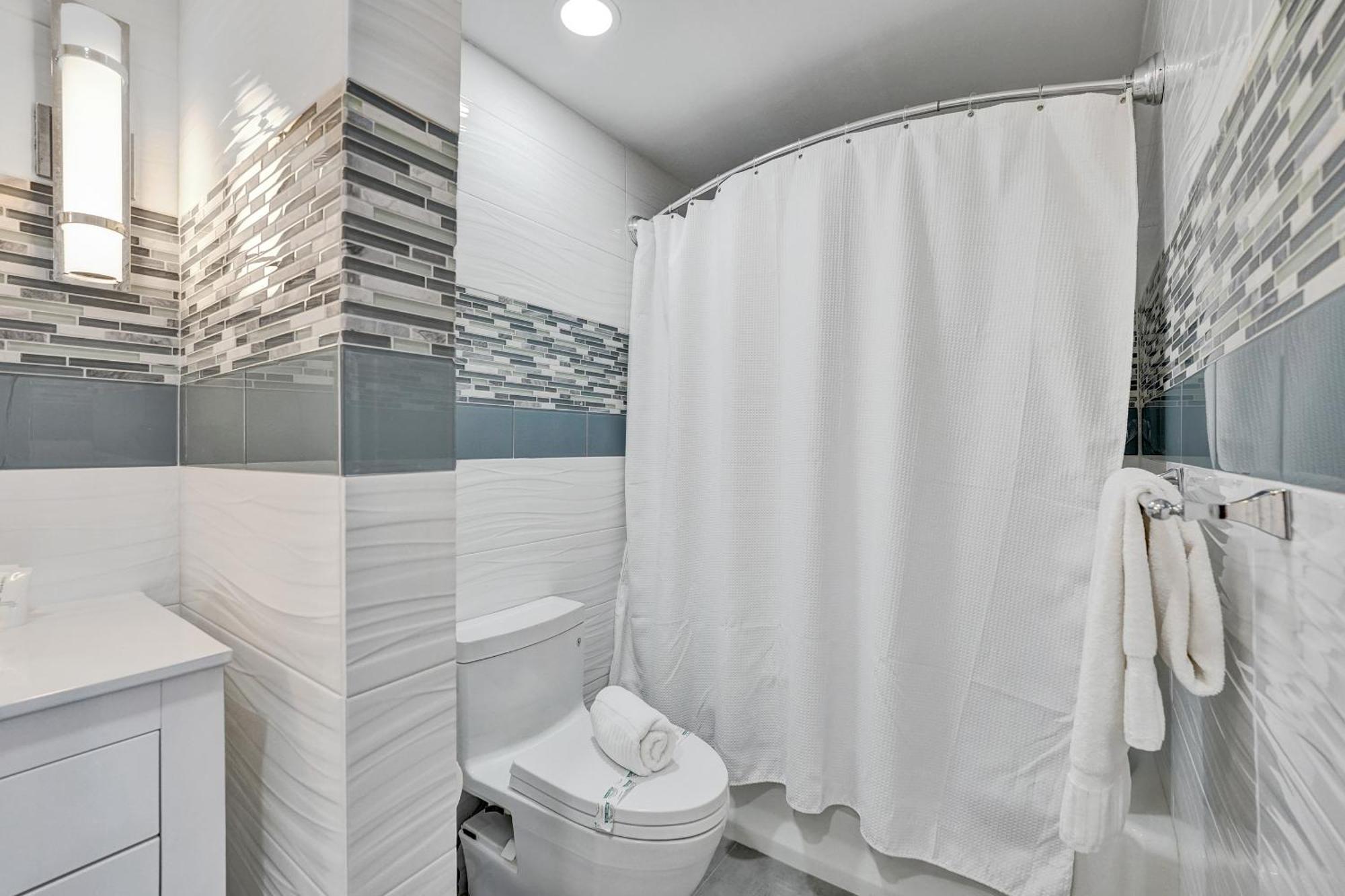 Luxury Penthouse 3br 3ba Oceanfront Ph7 Apartment