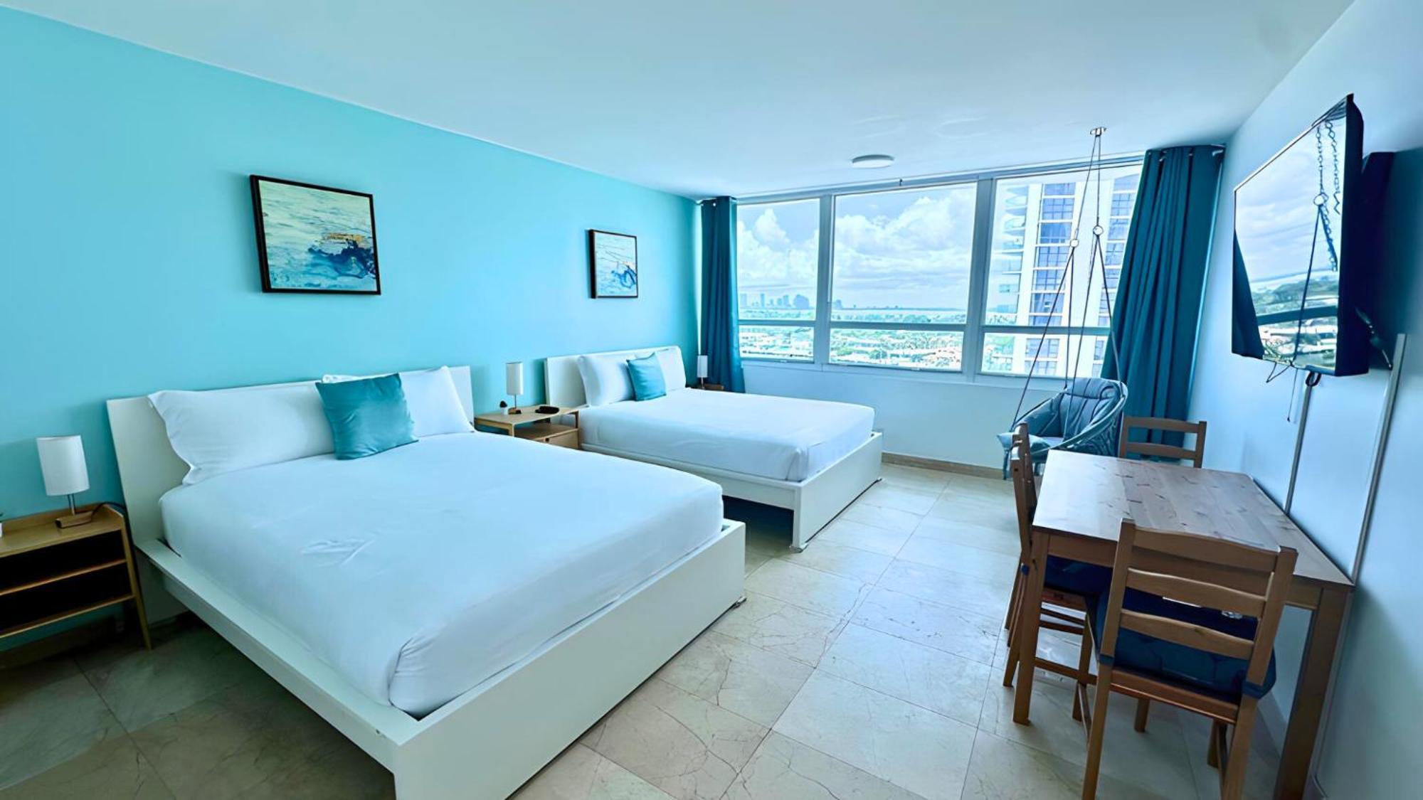 Apartment Seastays ~ Oceanfront *