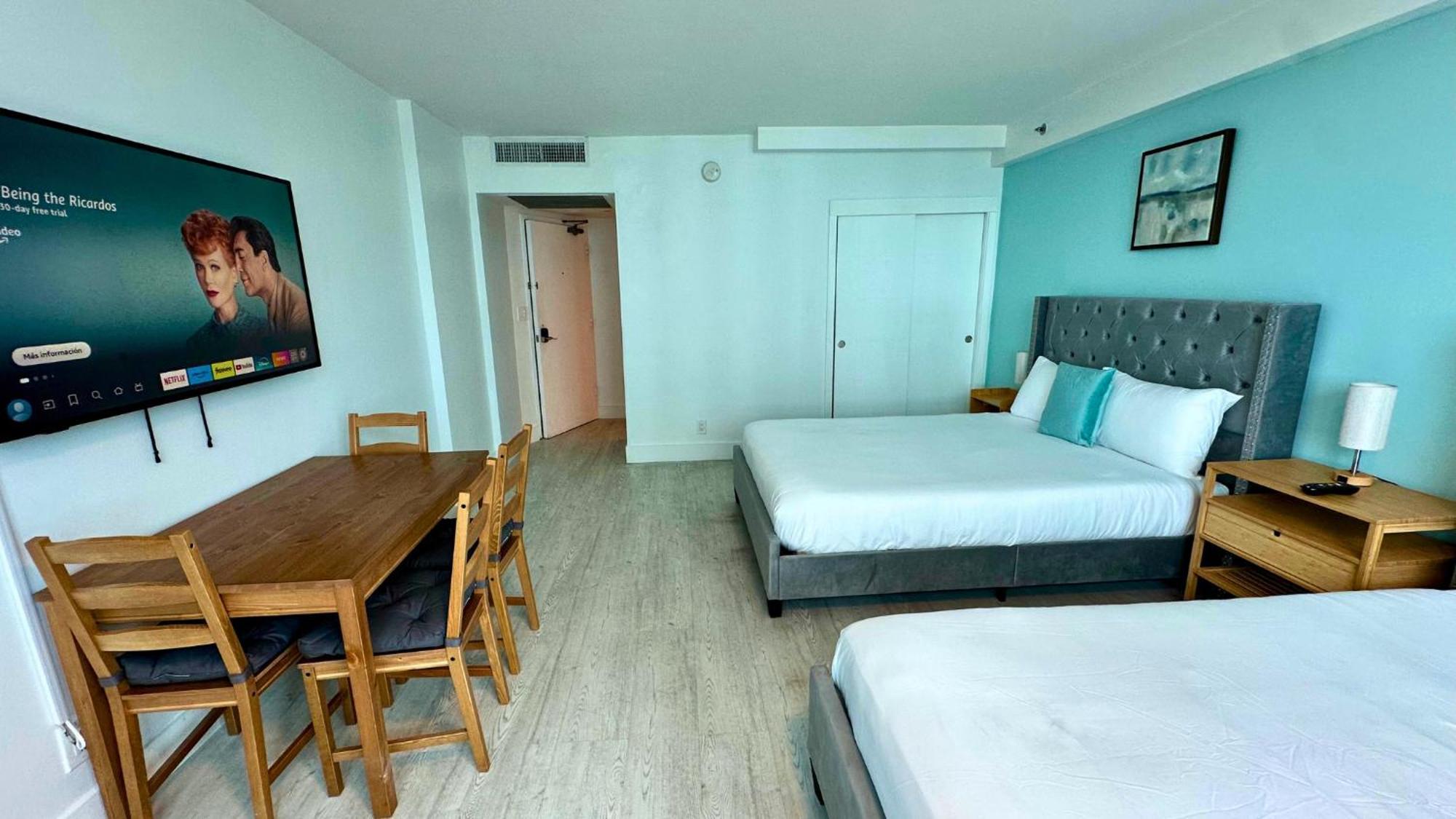 Apartment Seastays ~ Oceanfront Miami Beach