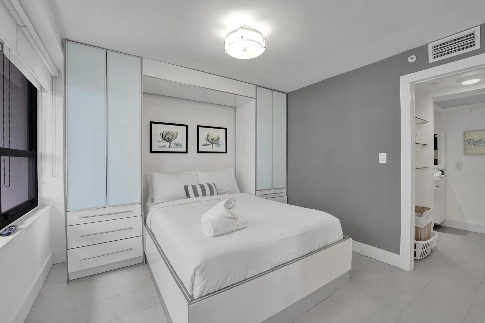 Ocean View Elegant 2bdr 2ba Access 714 Apartment *